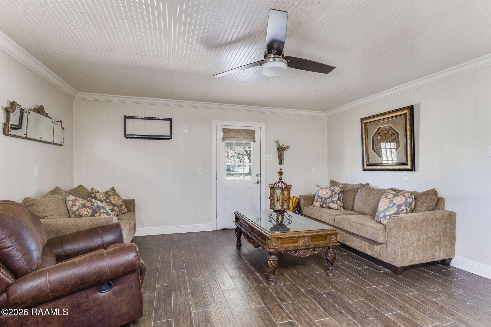 2924 Linwood Loop
