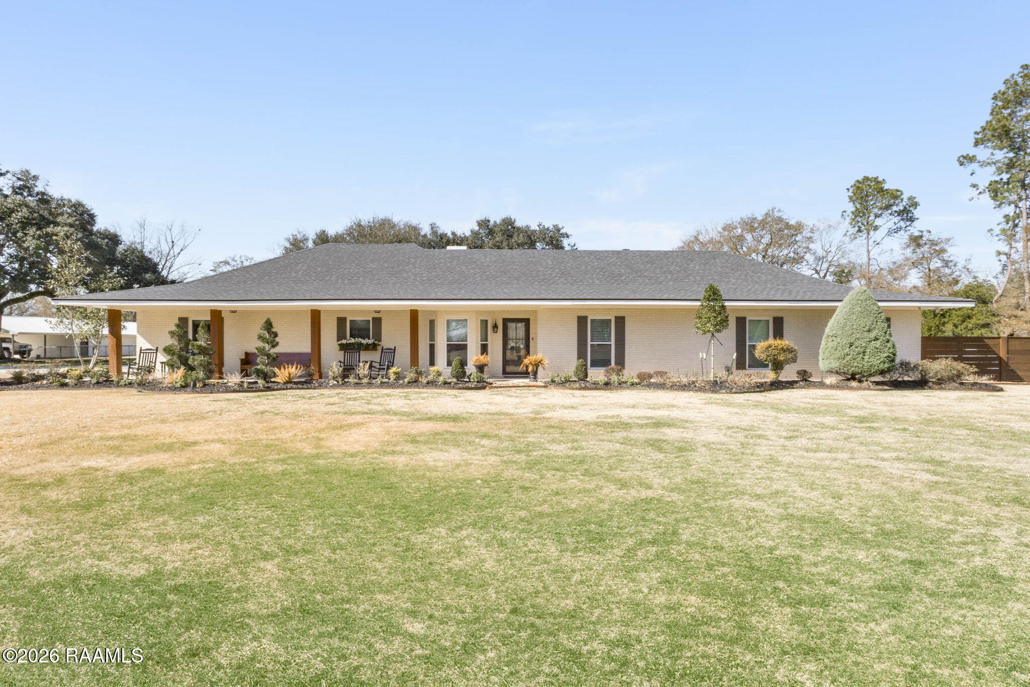 2924 Linwood Loop