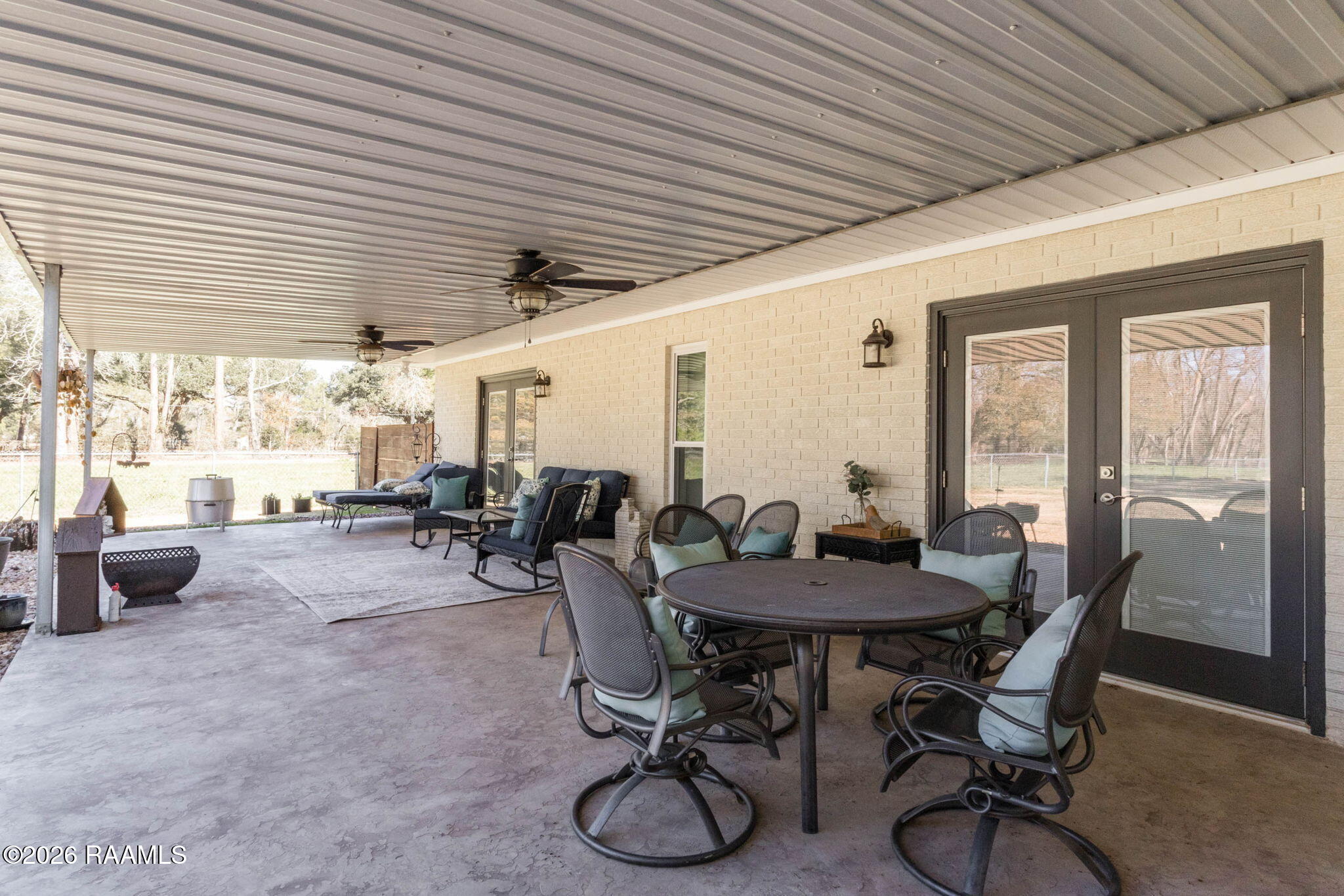 2924 Linwood Loop