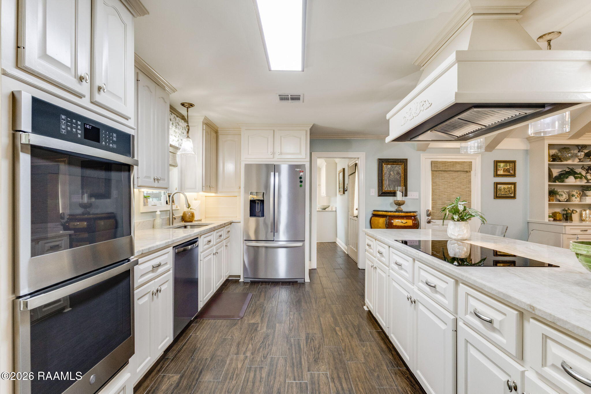 2924 Linwood Loop