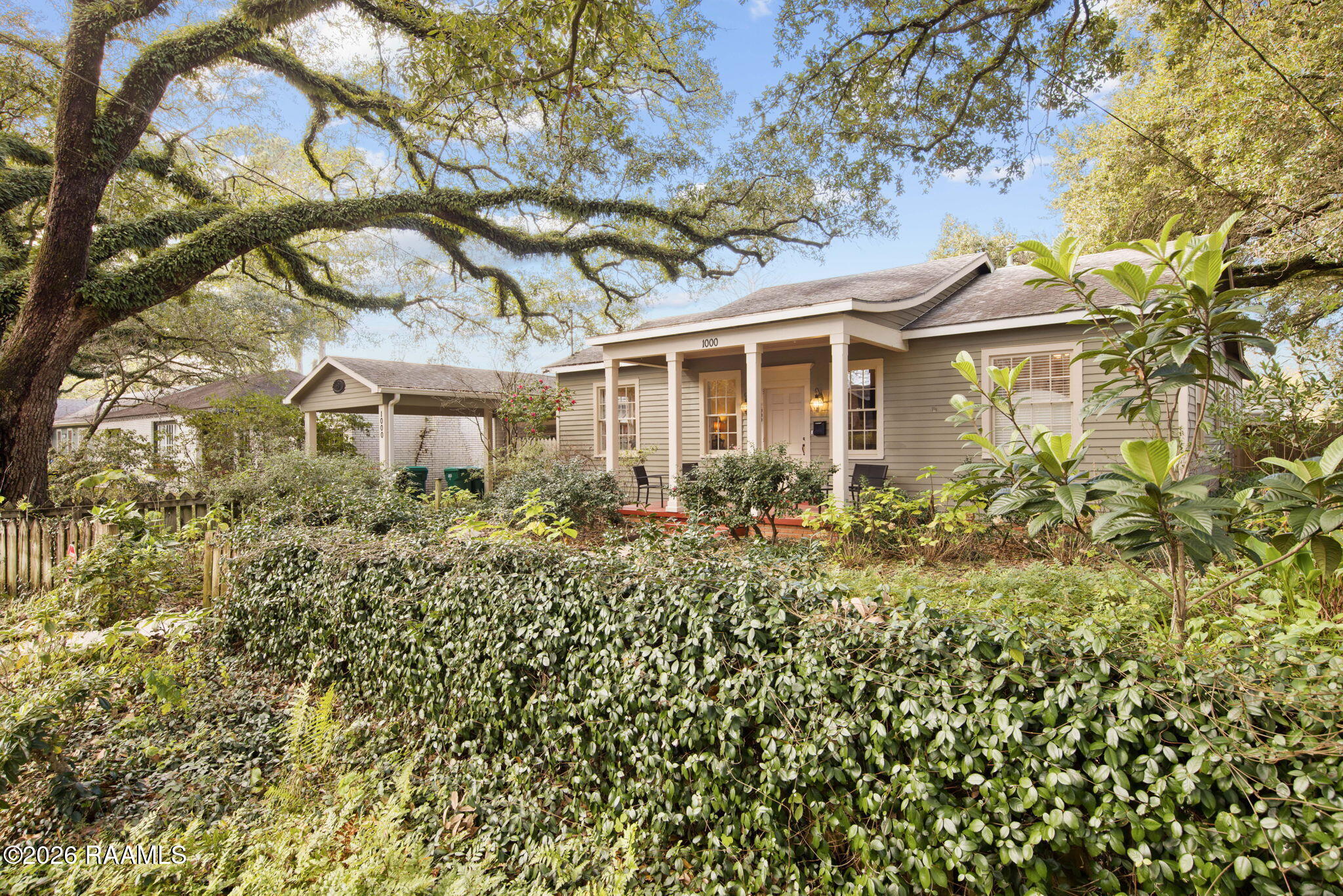 1000 Oaklawn Avenue