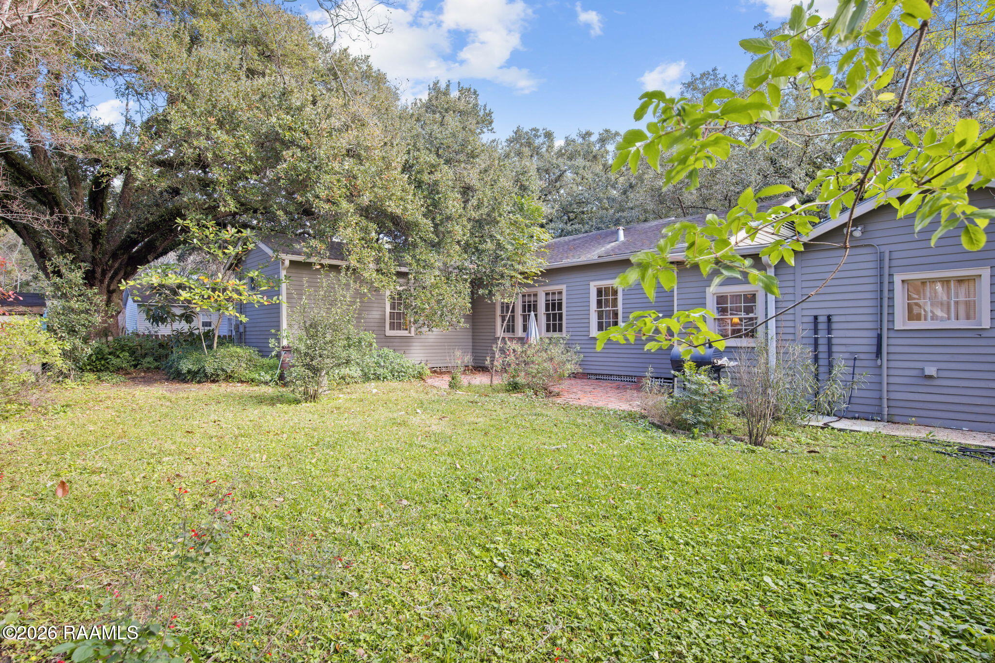 1000 Oaklawn Avenue