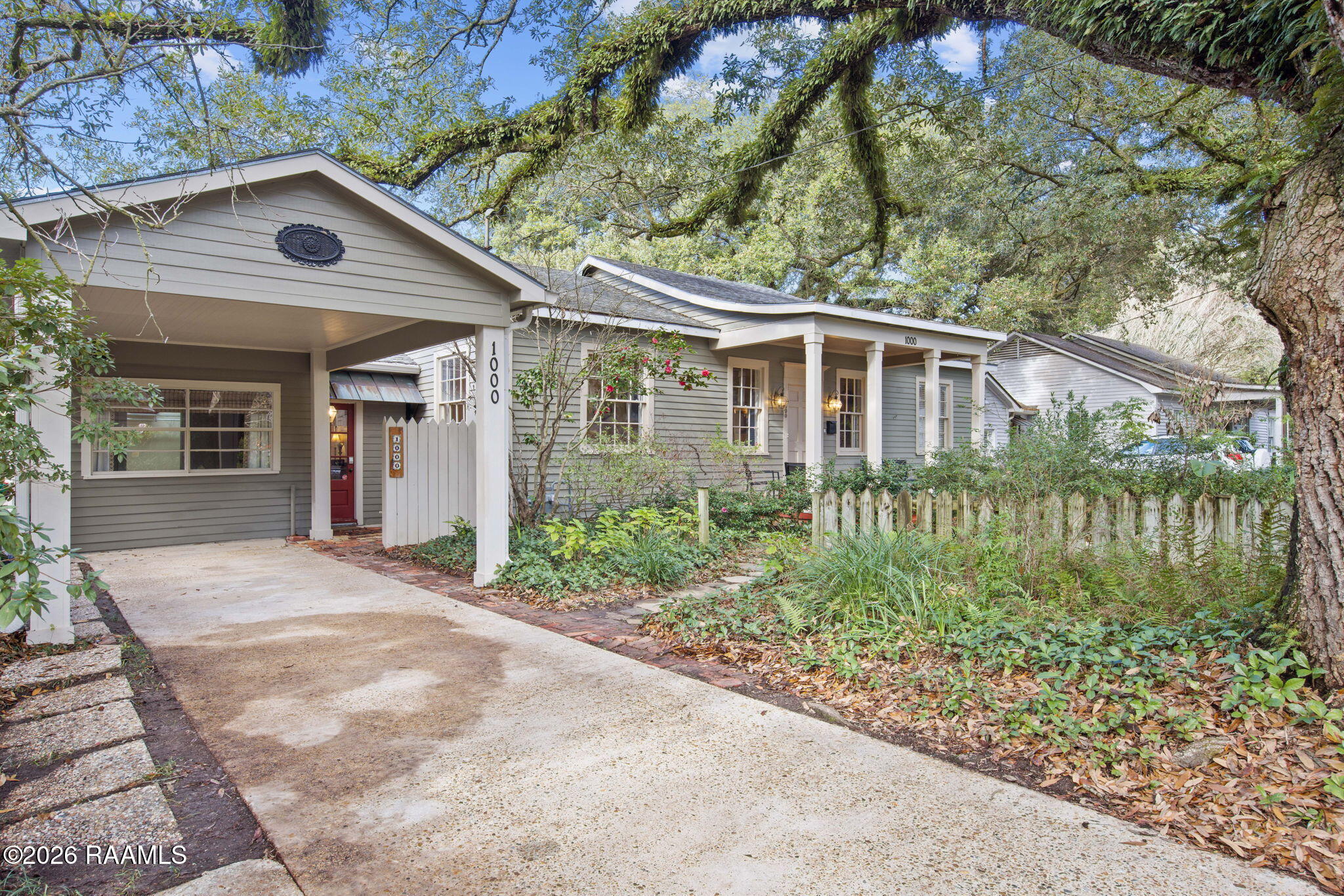 1000 Oaklawn Avenue