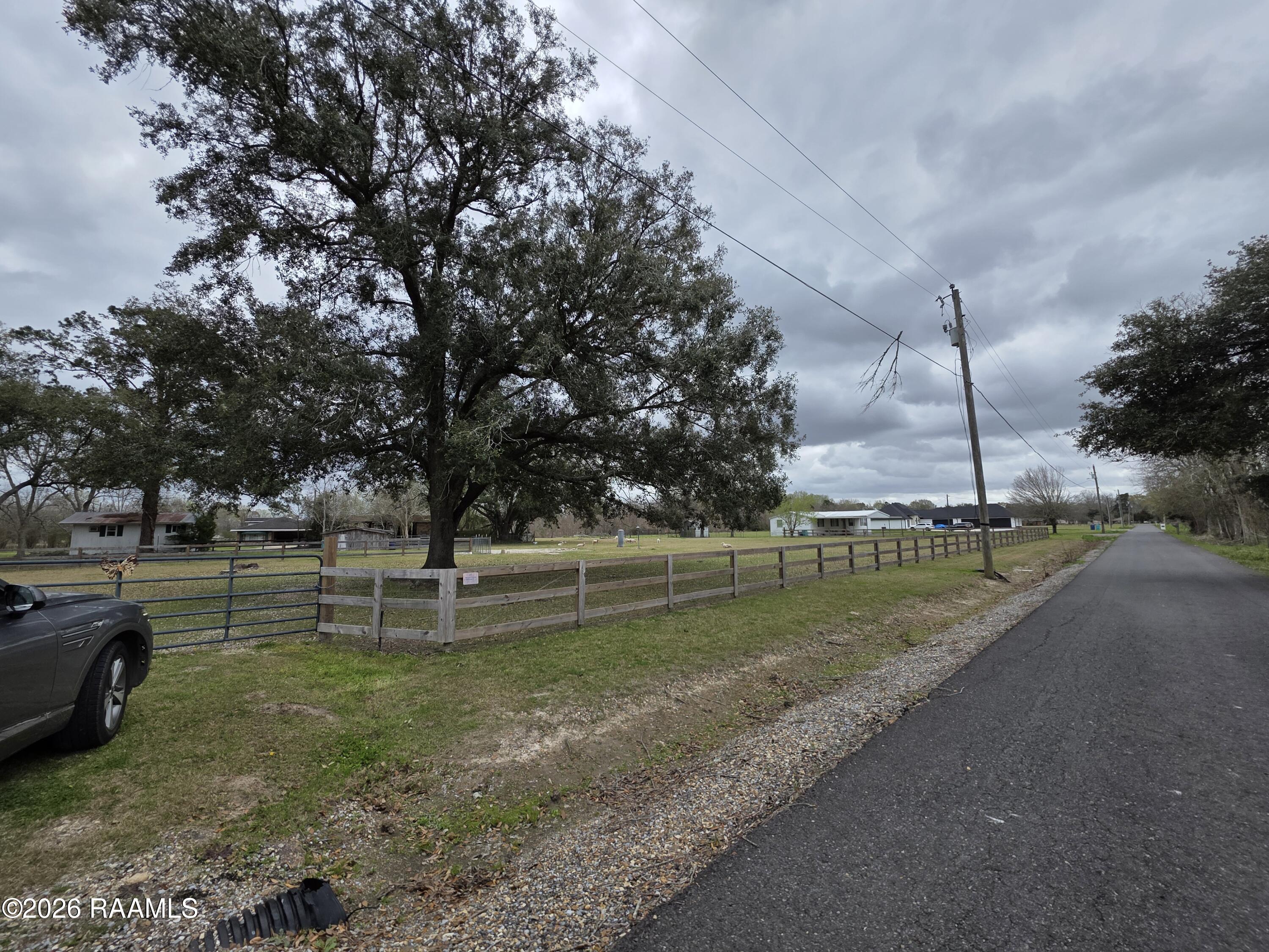 7338 Hwy 190