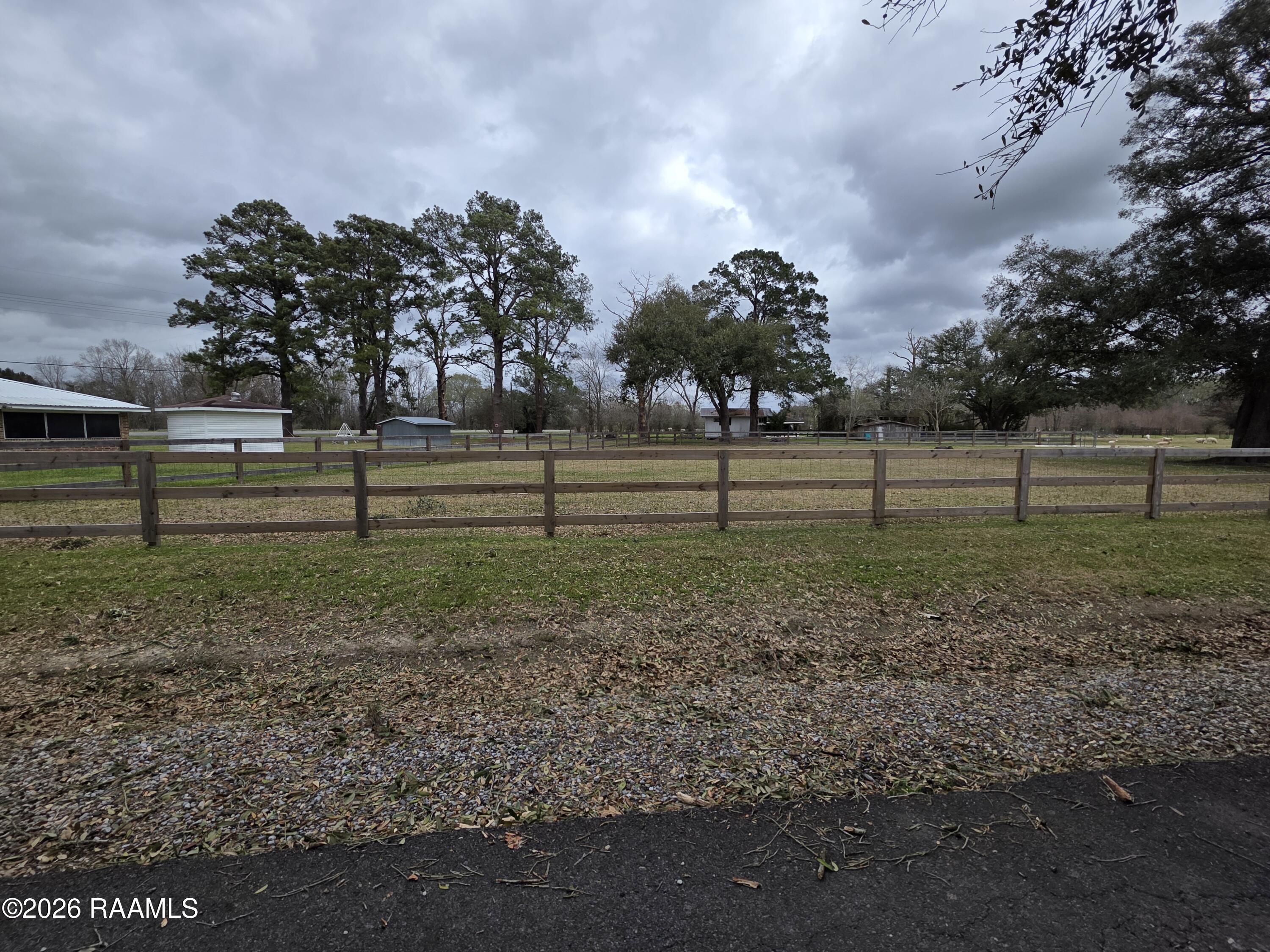 7338 Hwy 190