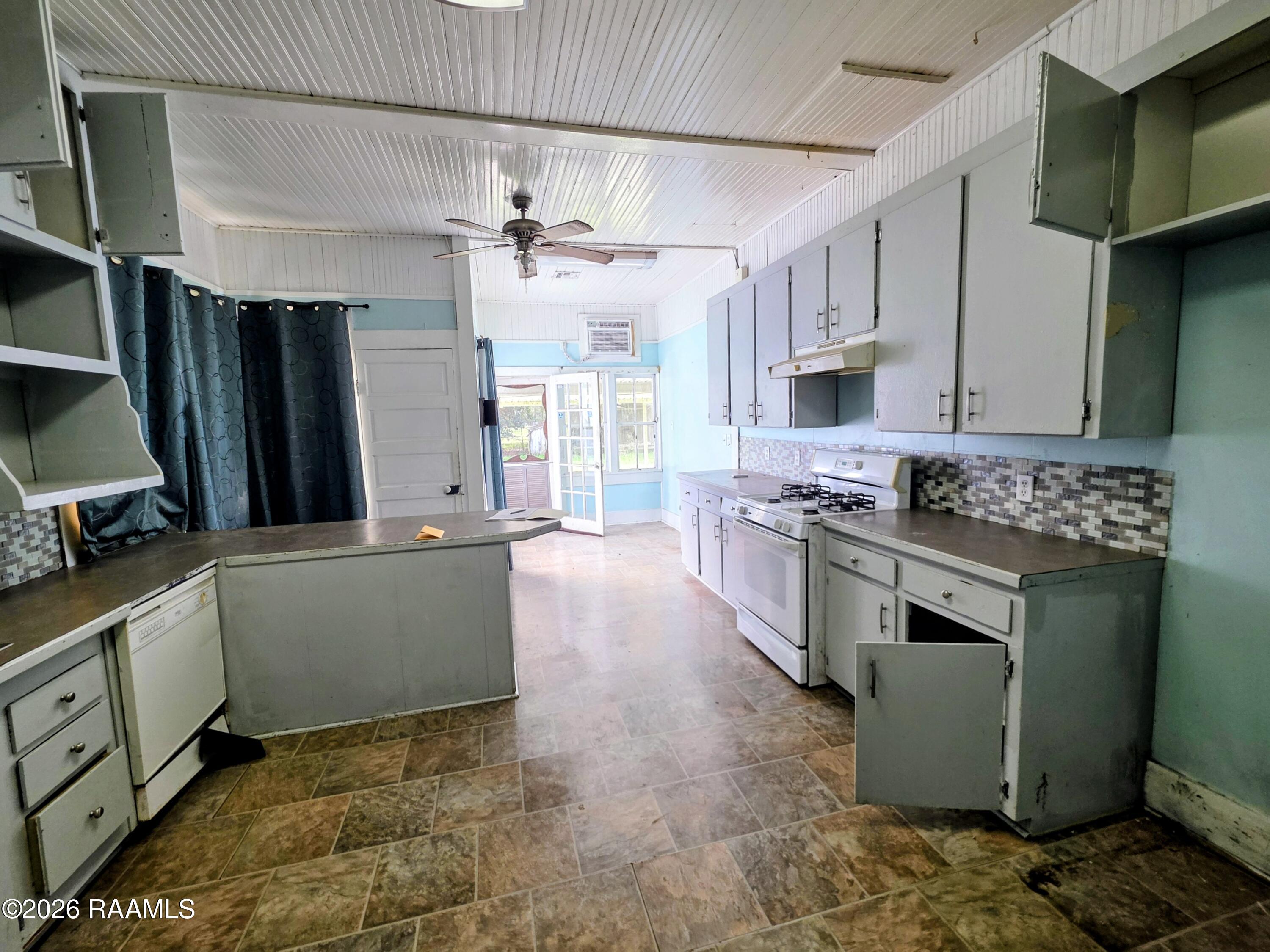 5048 Vidrine Road
