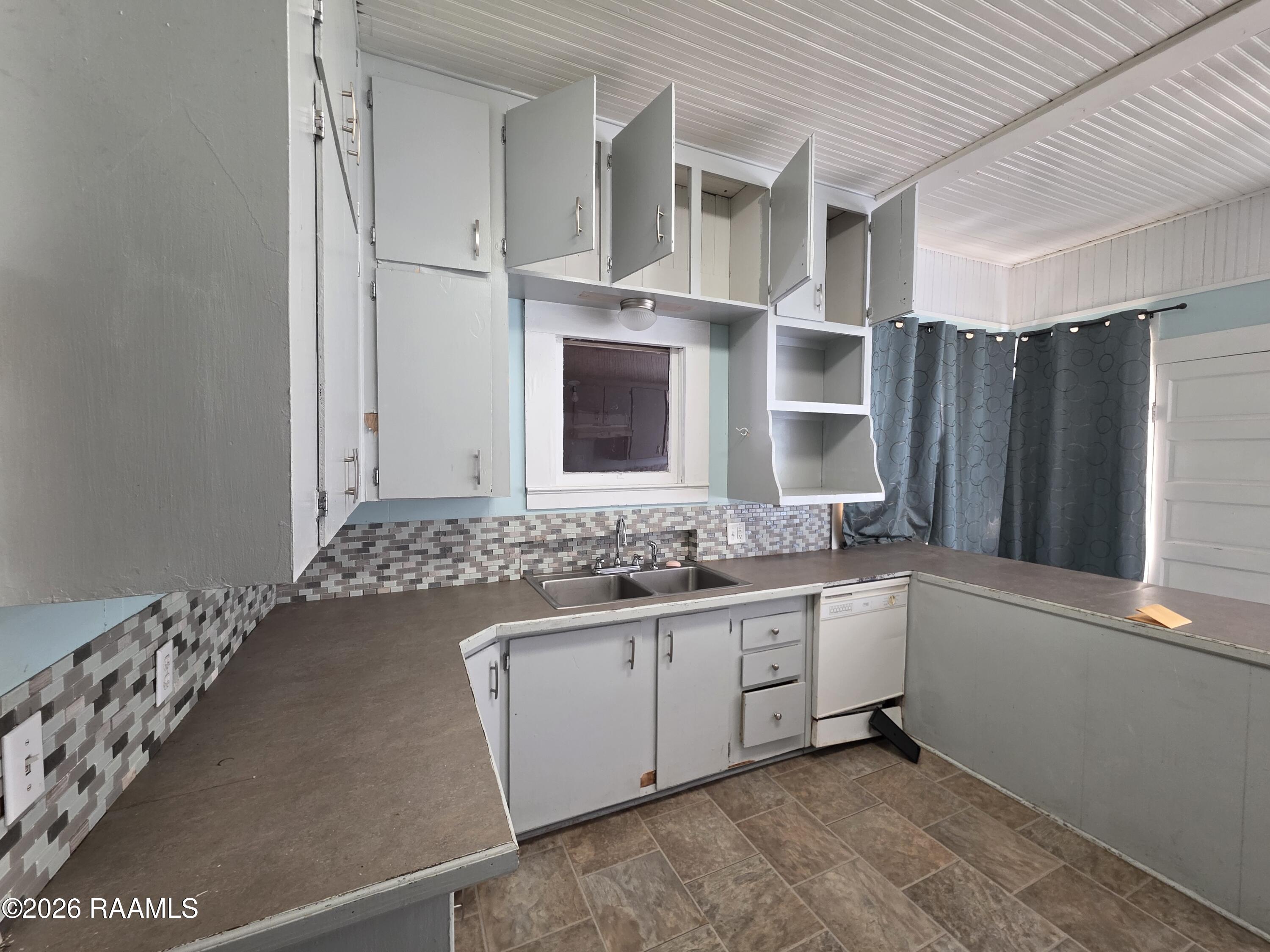 5048 Vidrine Road