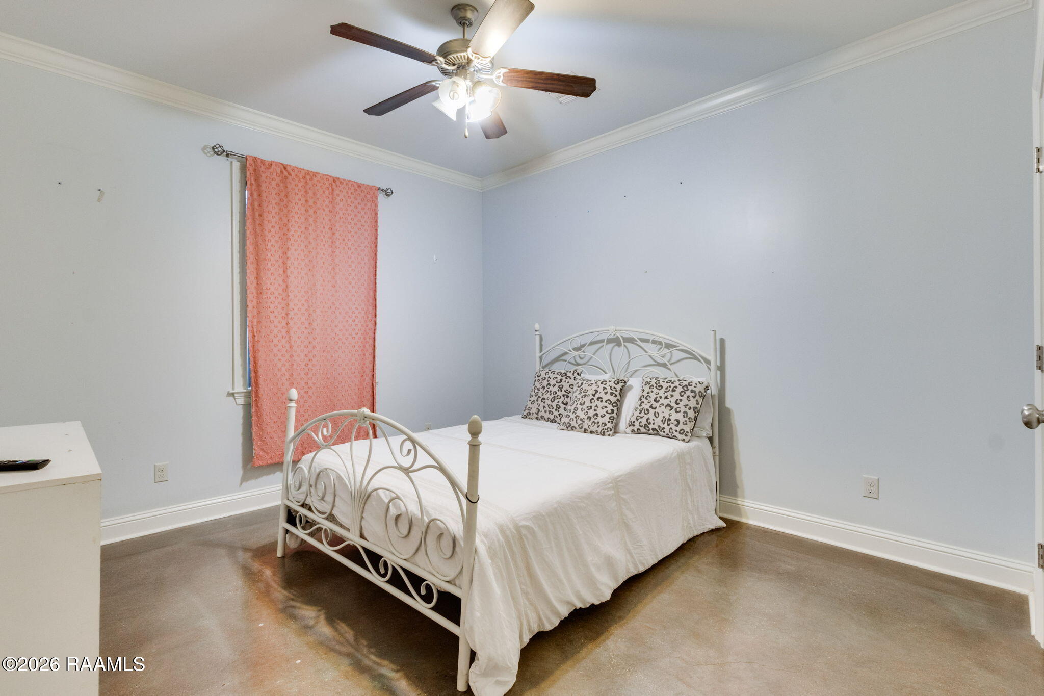 555 Longwood Drive