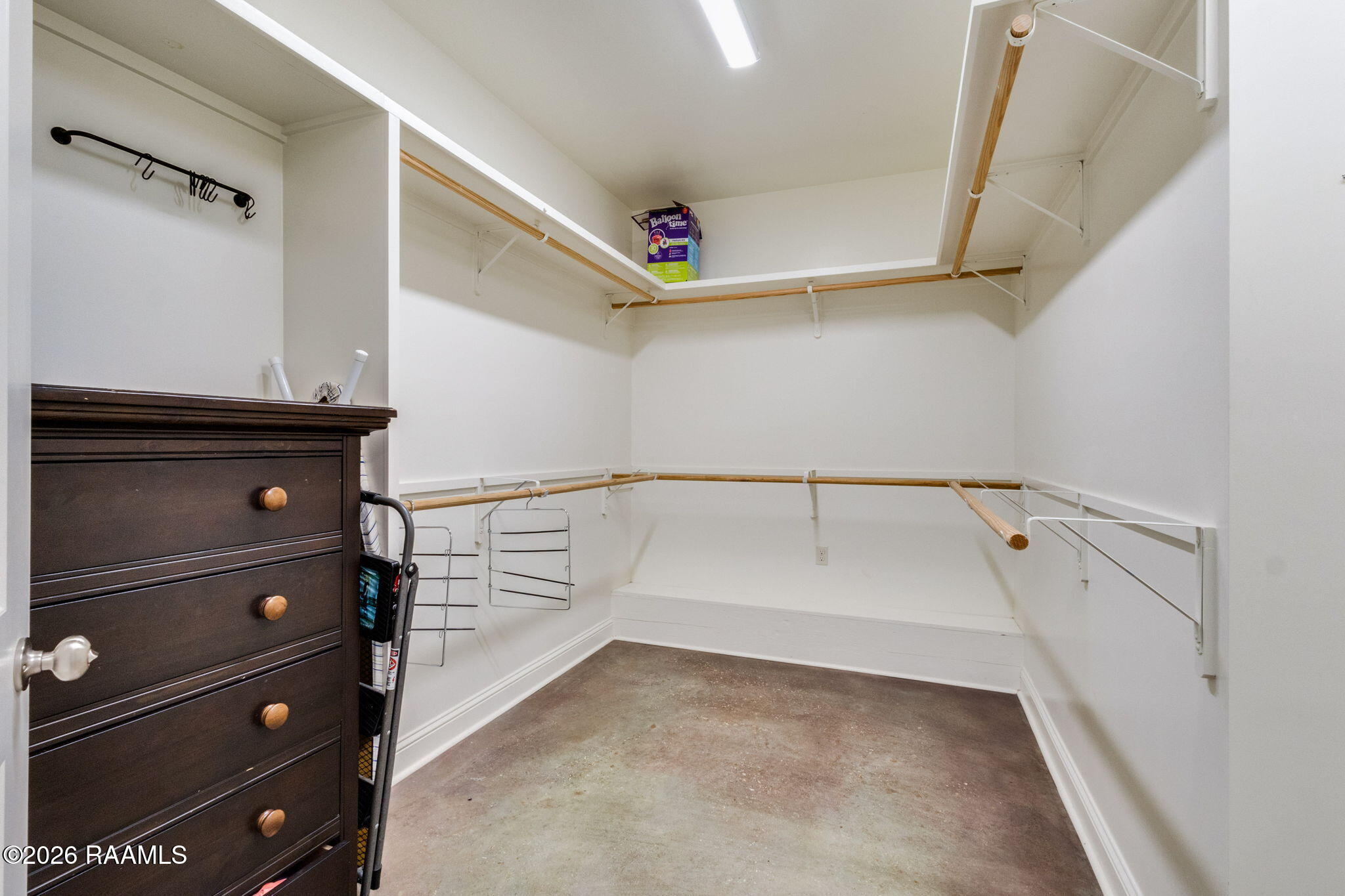 555 Longwood Drive