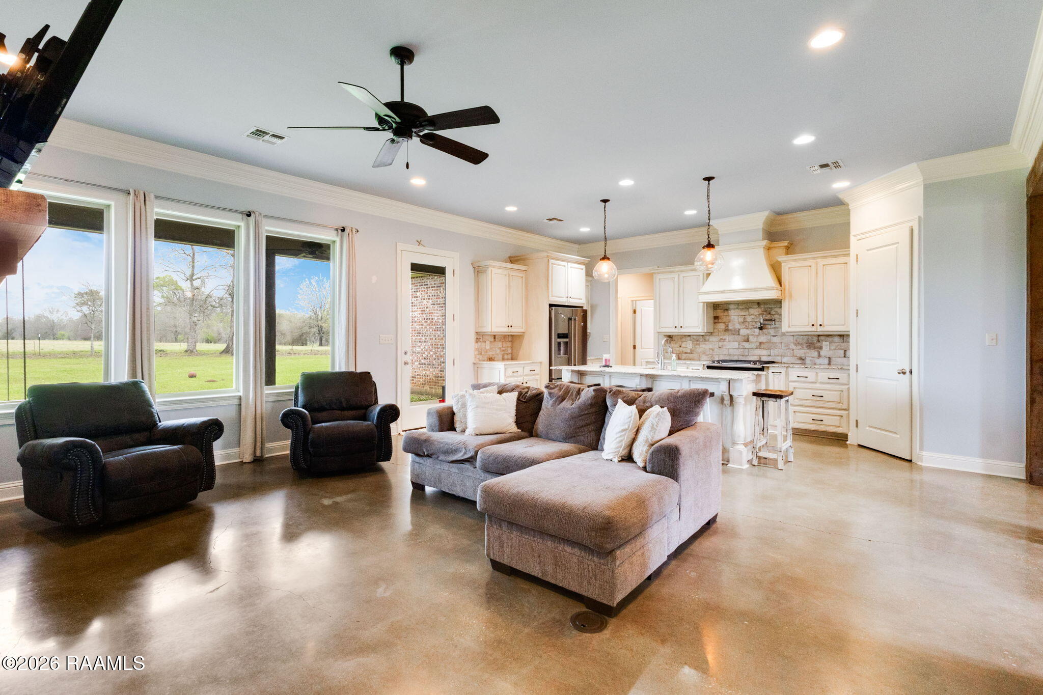555 Longwood Drive