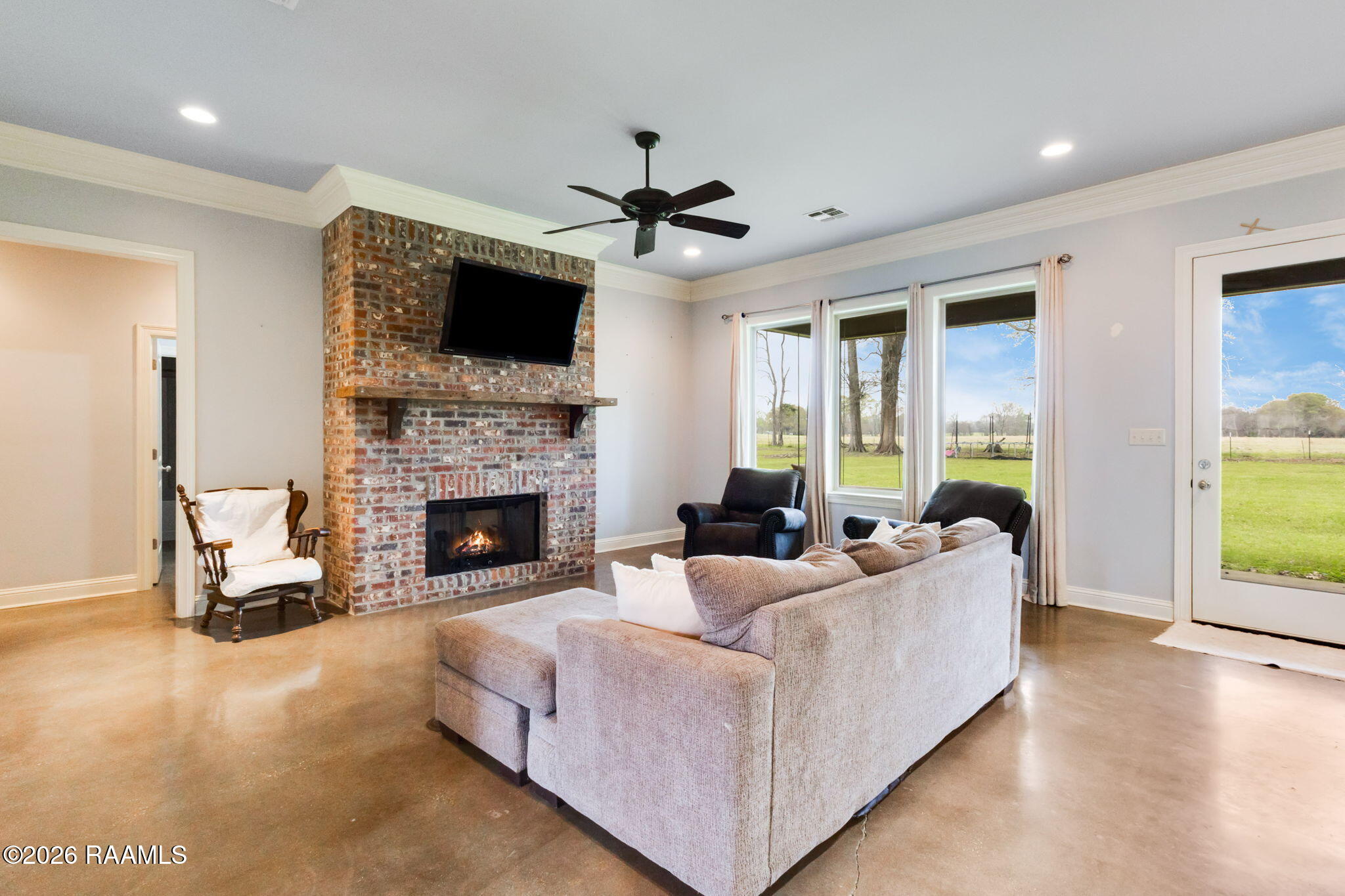 555 Longwood Drive