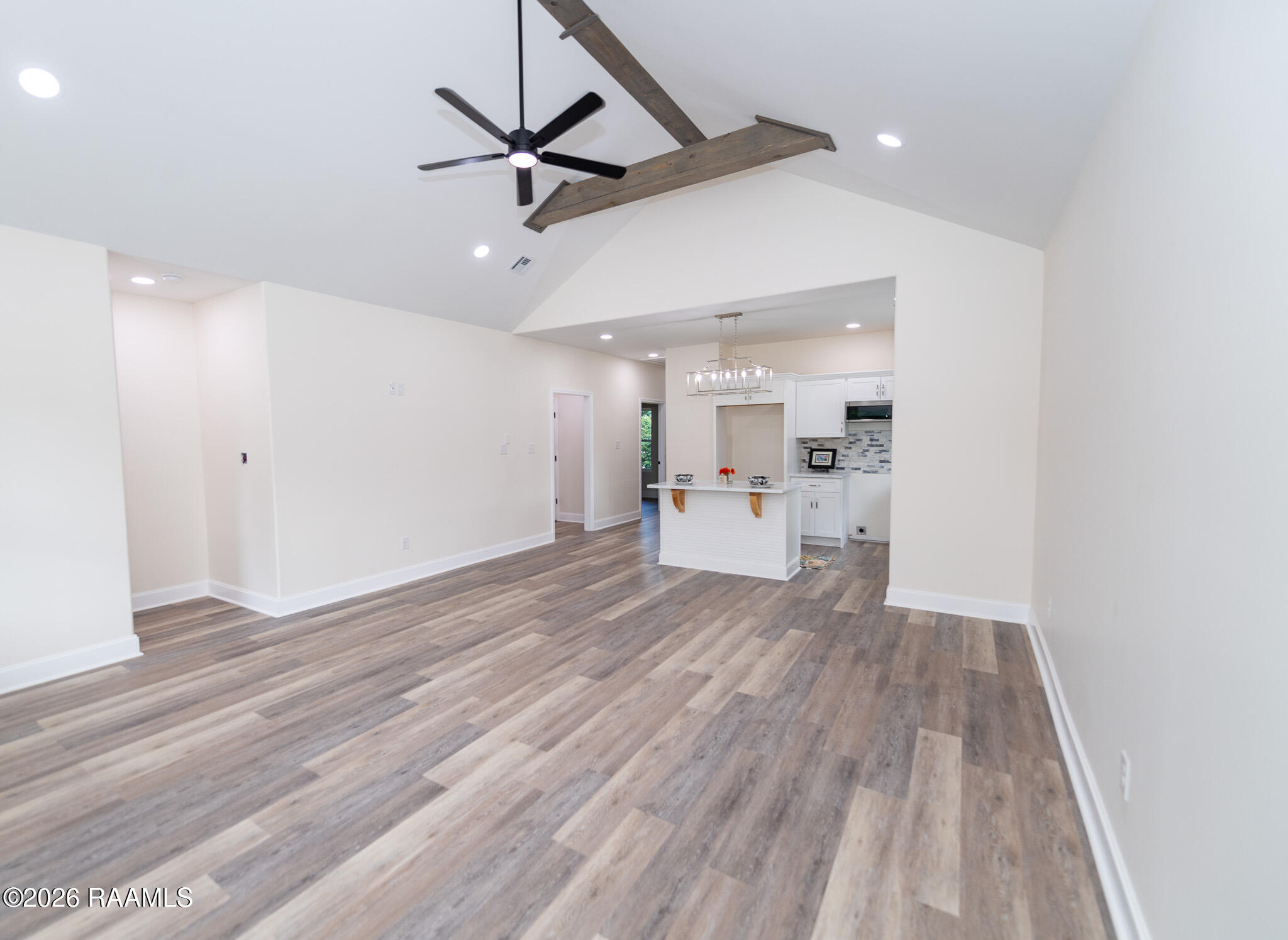 105 E Eleanor Street