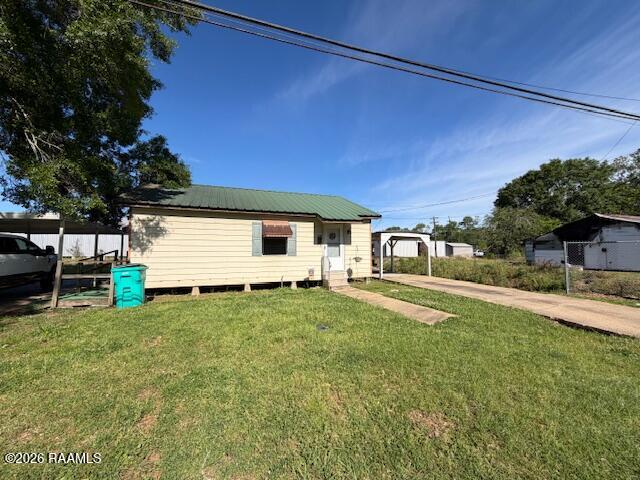 410 NE Railroad Avenue