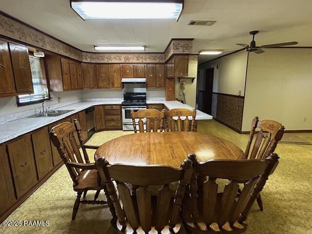 985 Heidi B Road