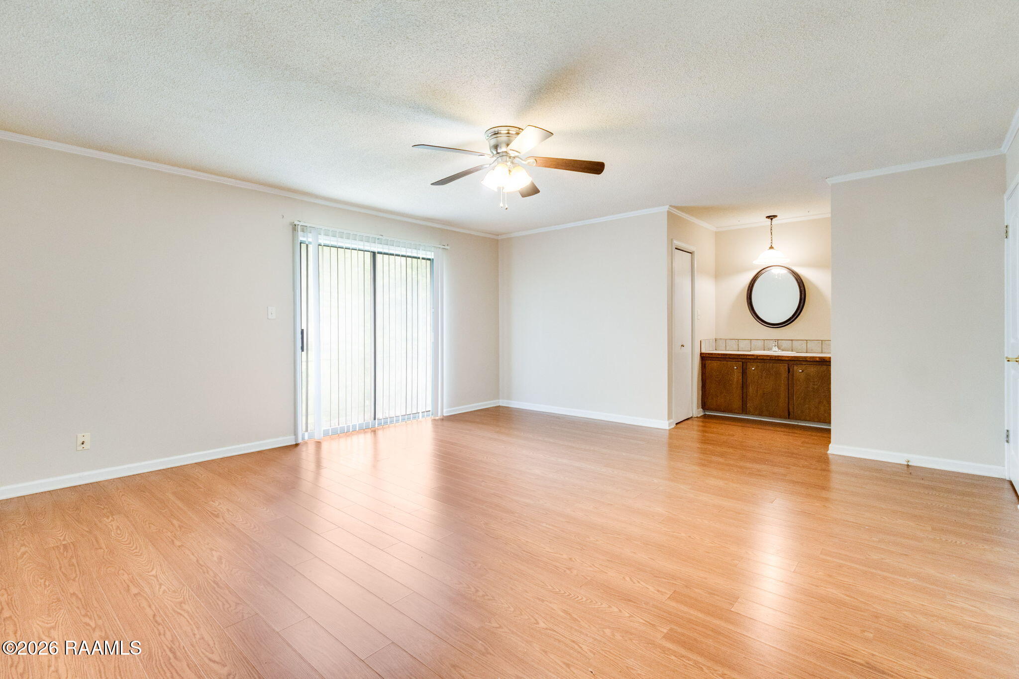 4844 I 49 N Service Road # 2f