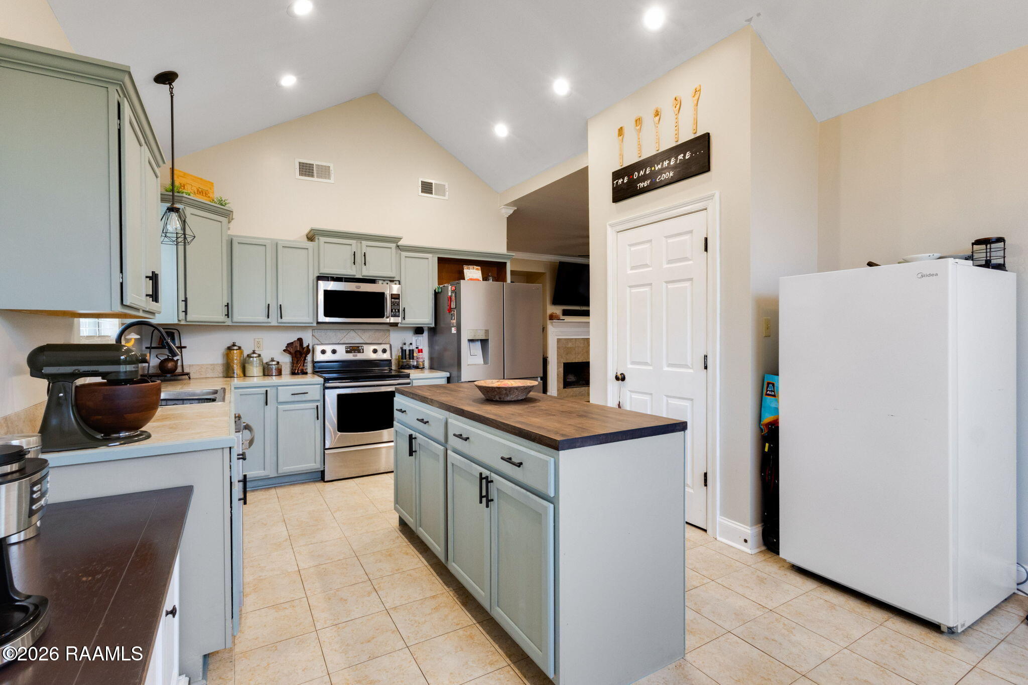 408 Courtney Drive