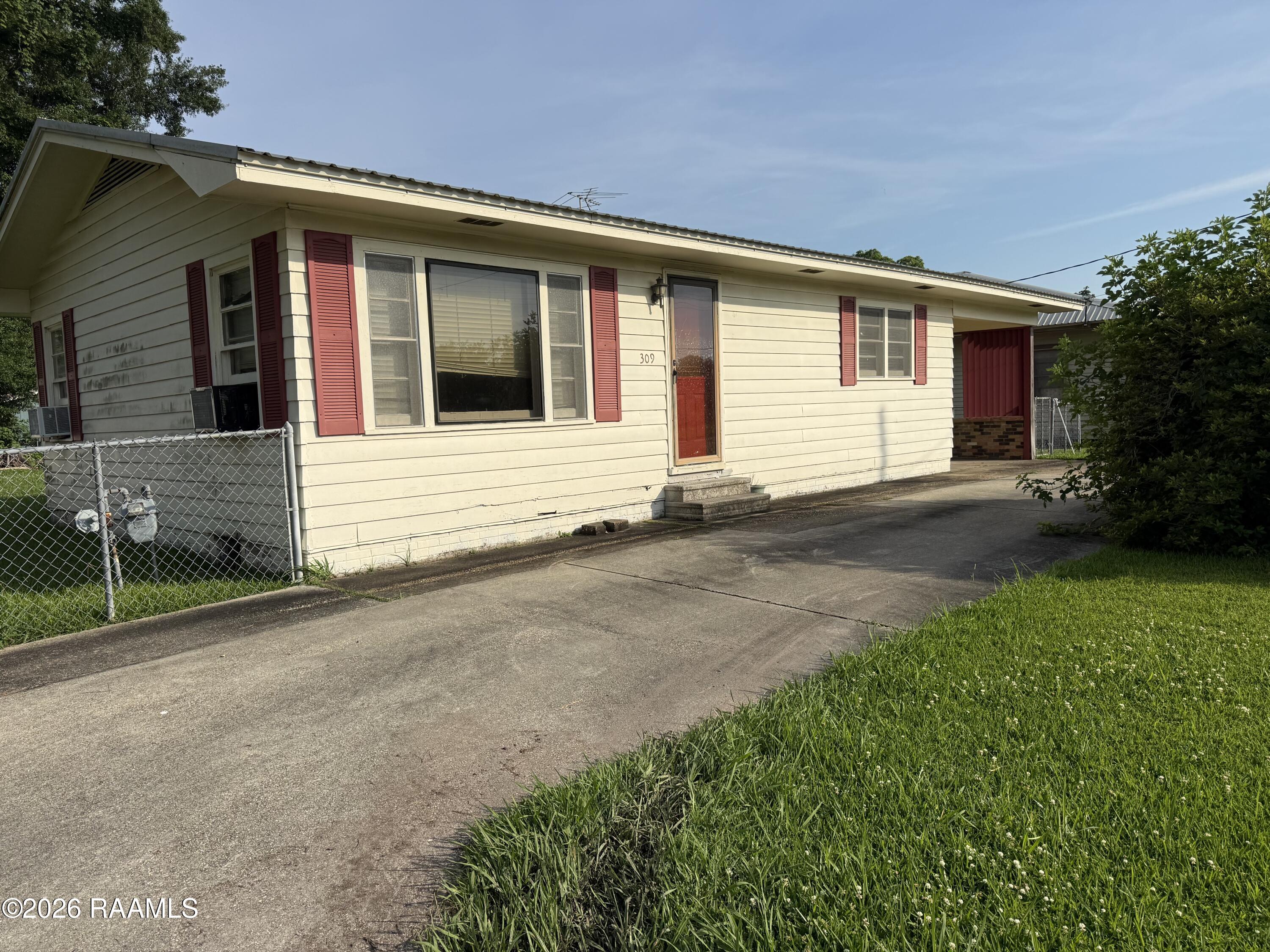 309 Saizan Avenue