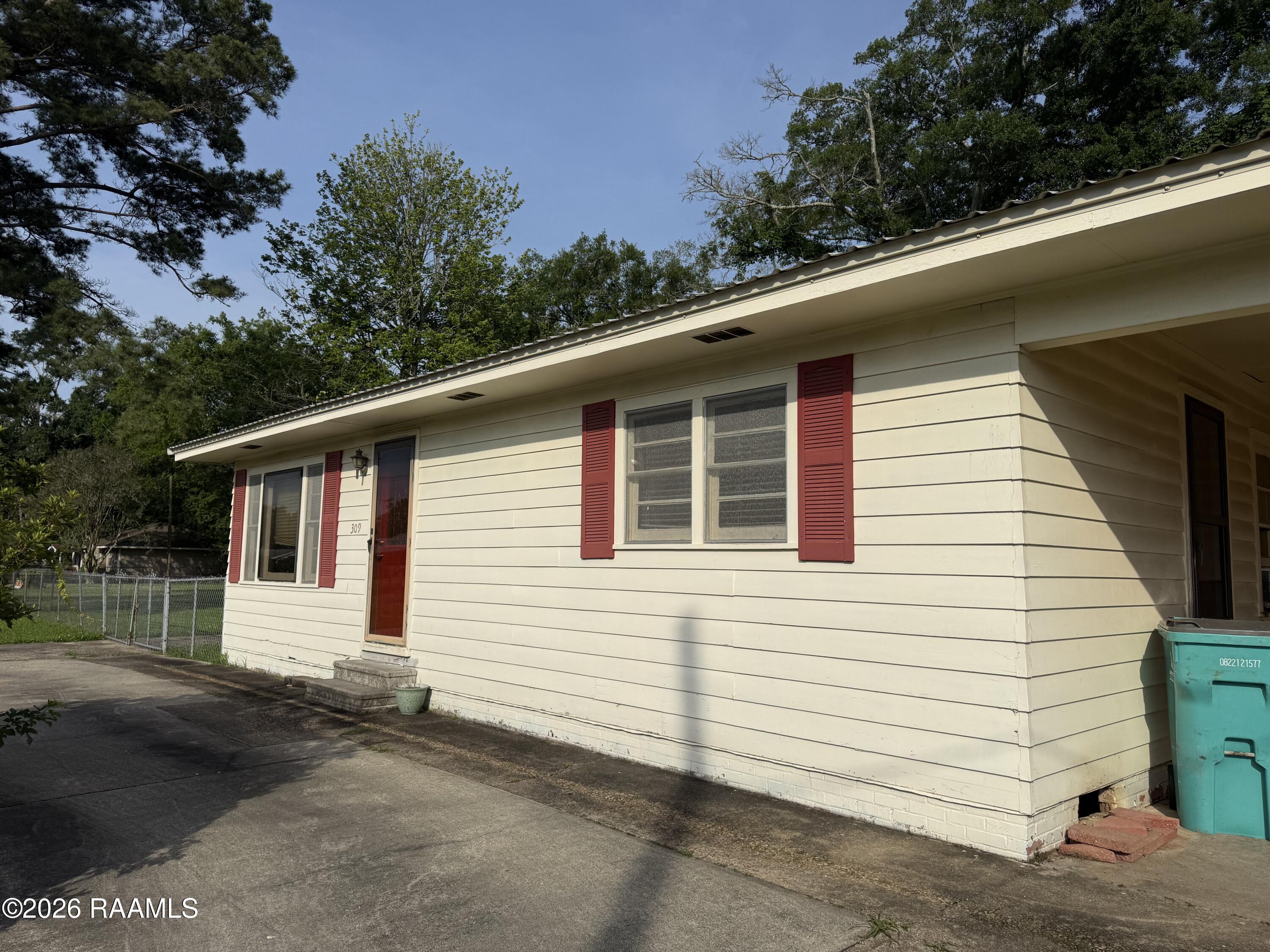 309 Saizan Avenue