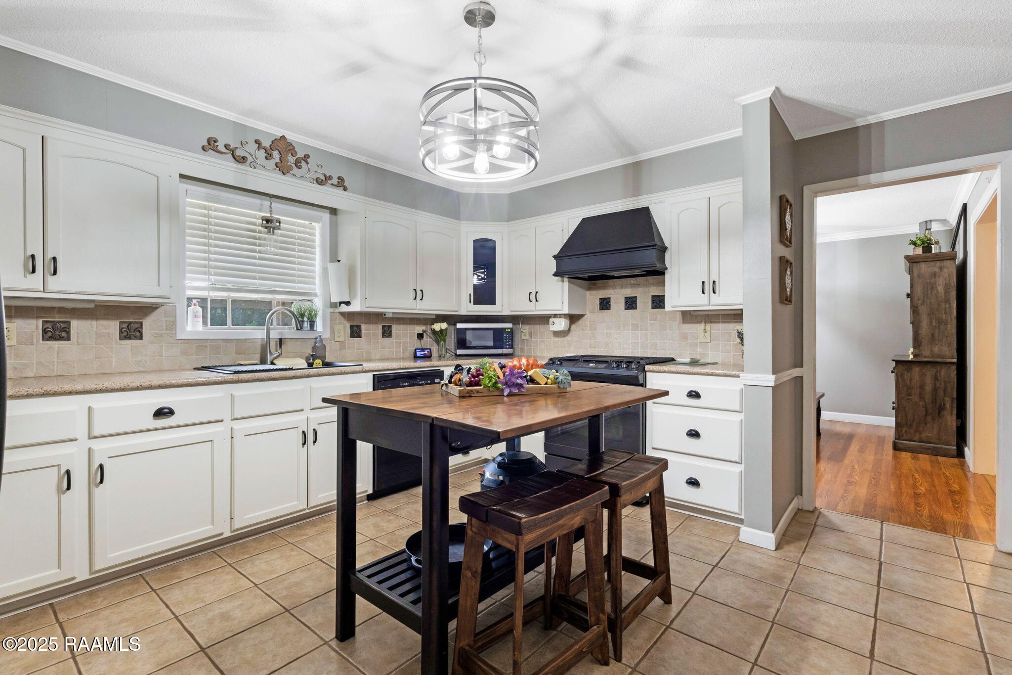 2434 Herbert Drive