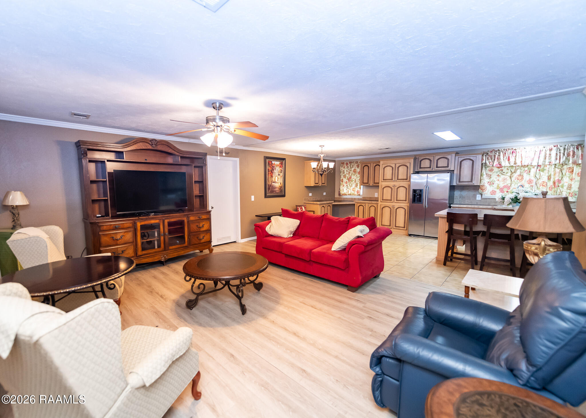 834-B Beverly Road