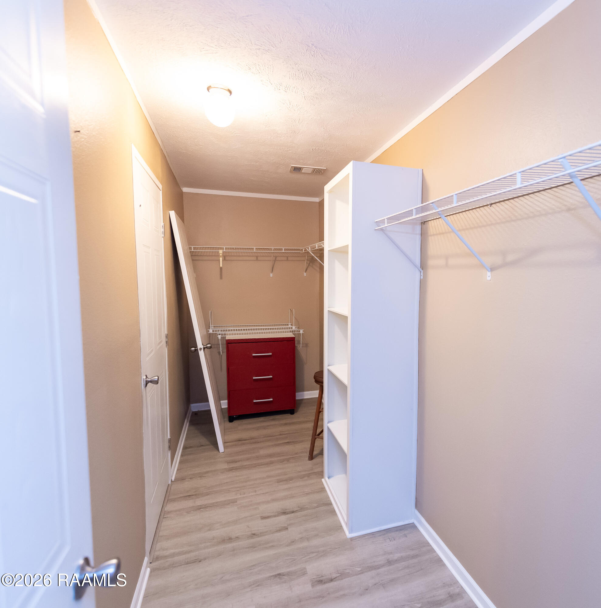 834-B Beverly Road
