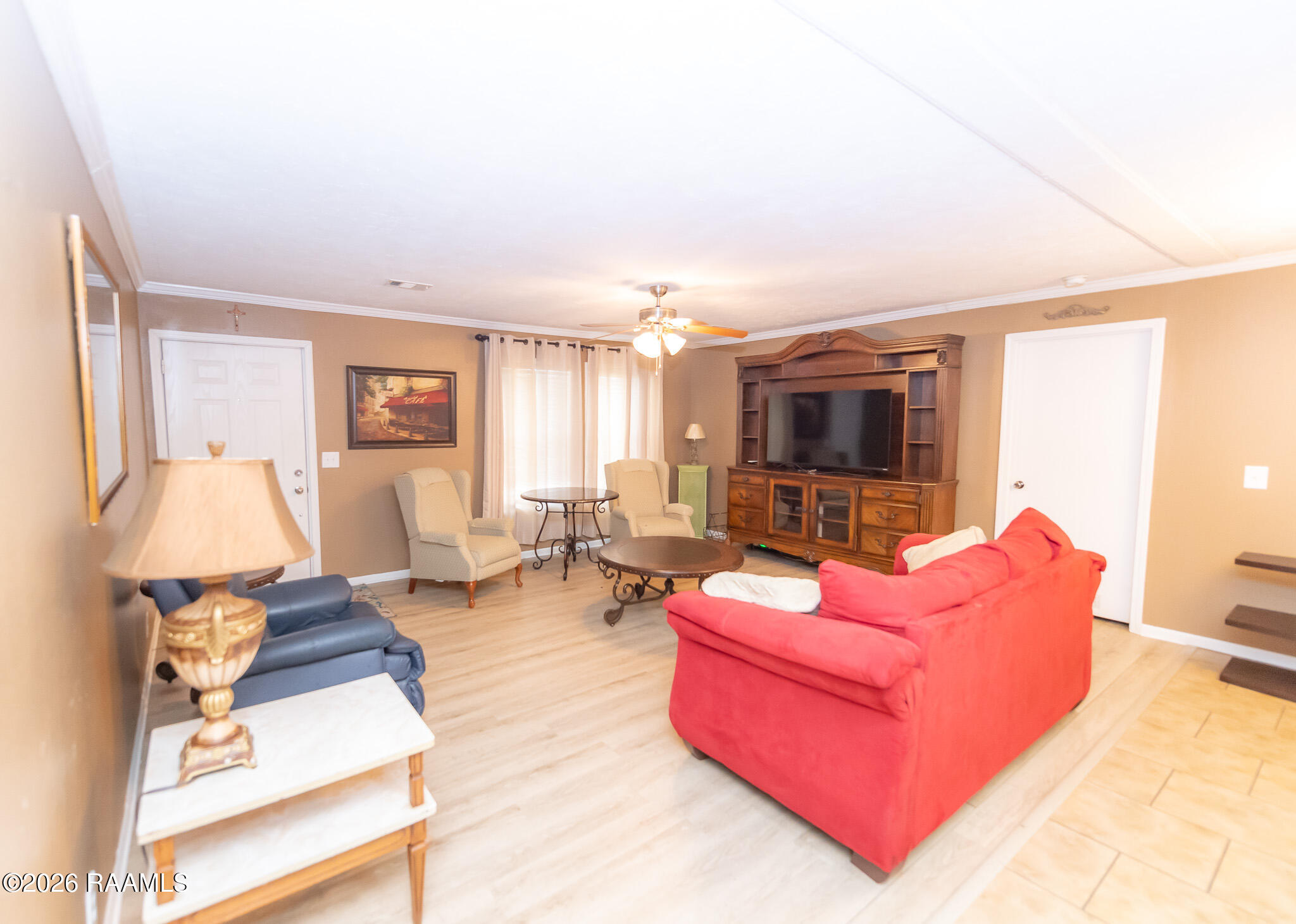 834-B Beverly Road