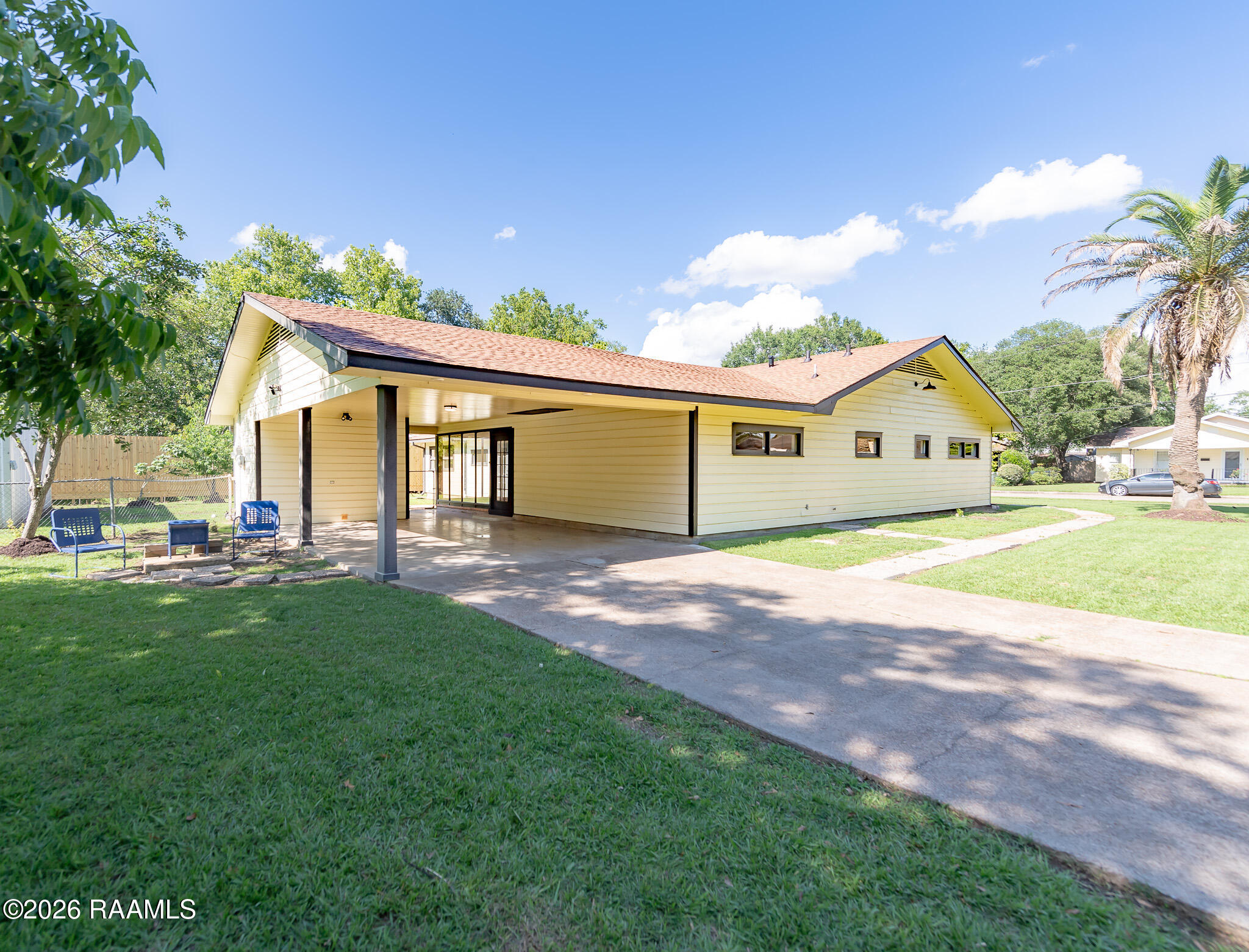 651 S 2nd Street
