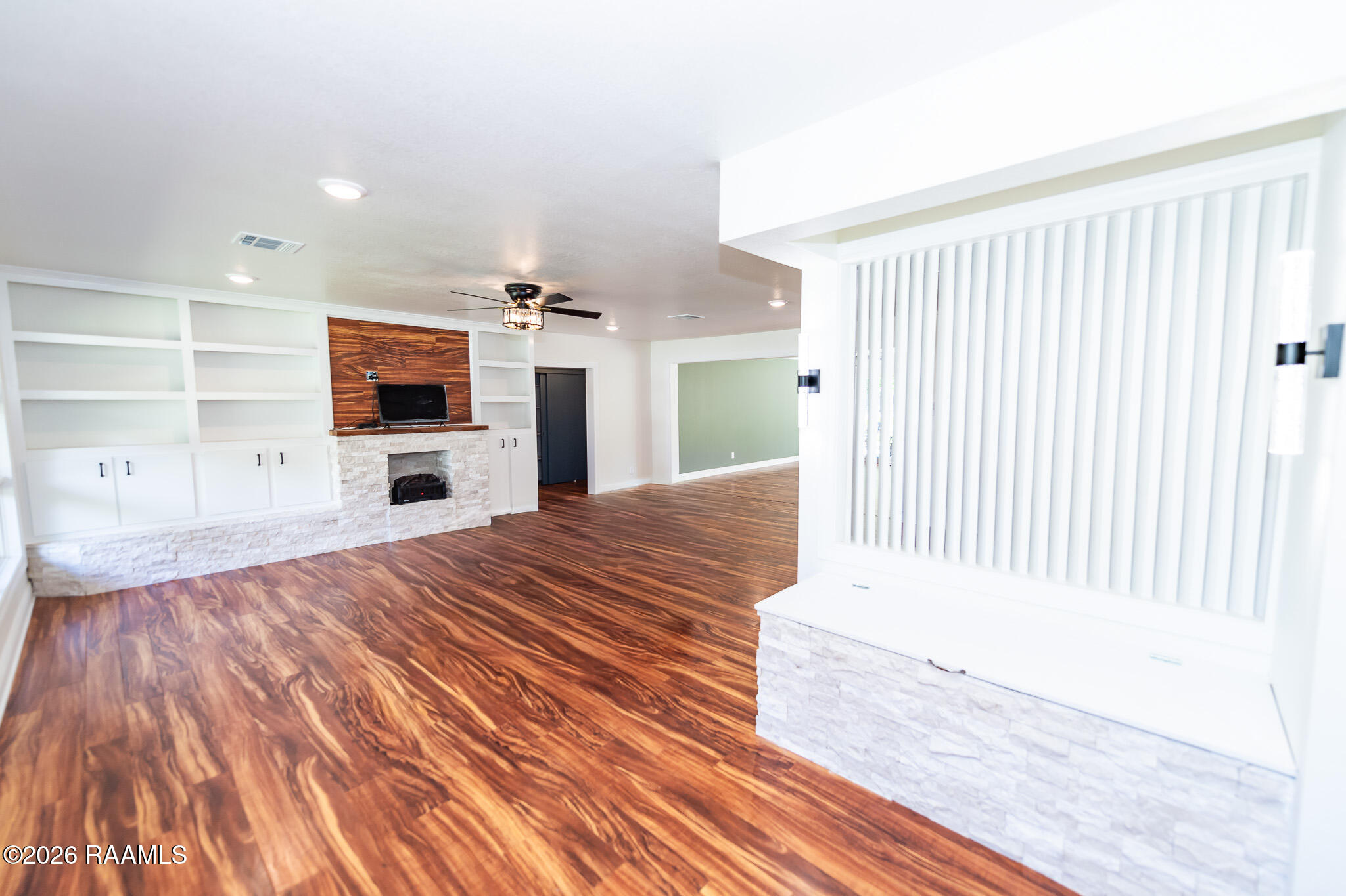 651 S 2nd Street