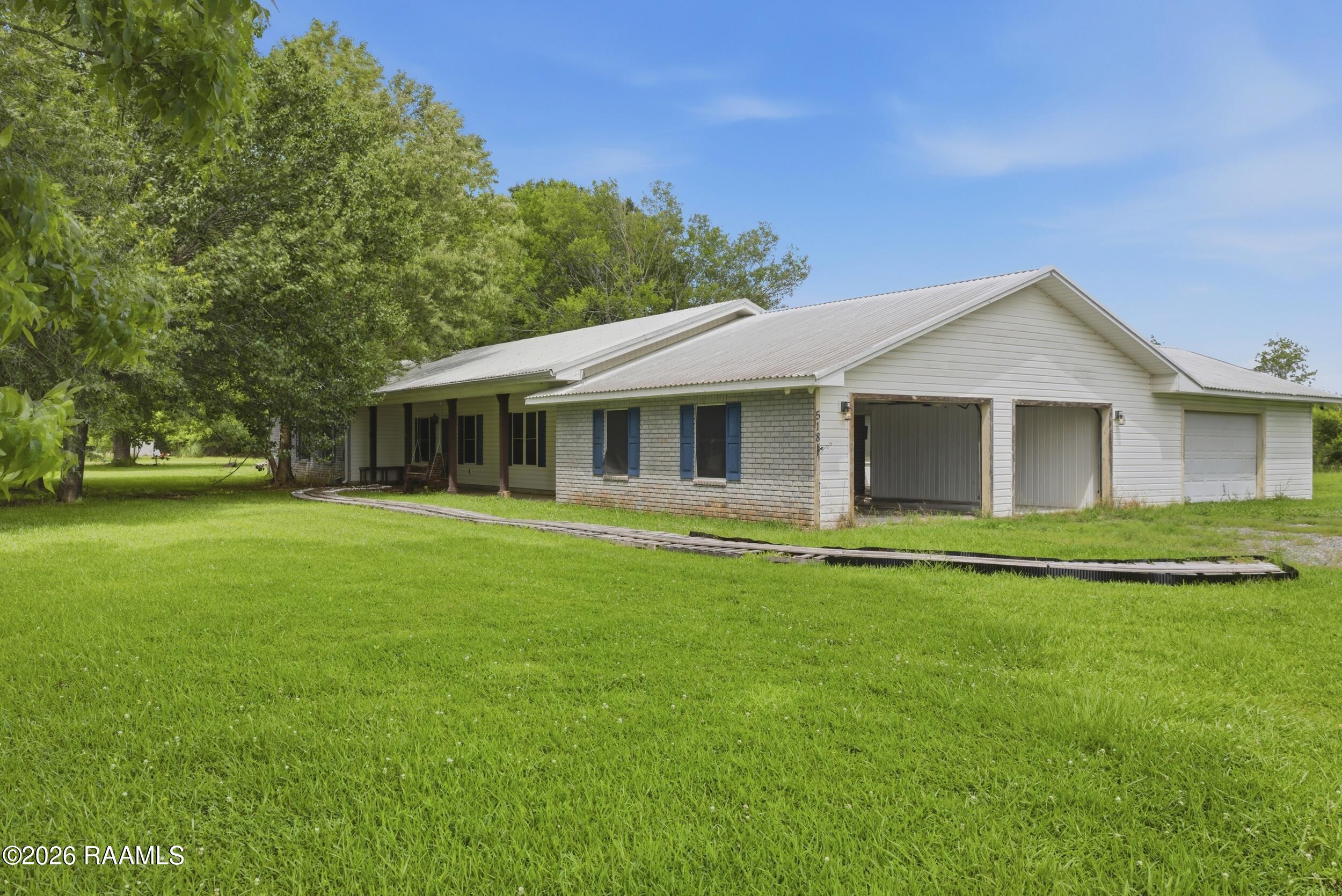 518 Old School Road