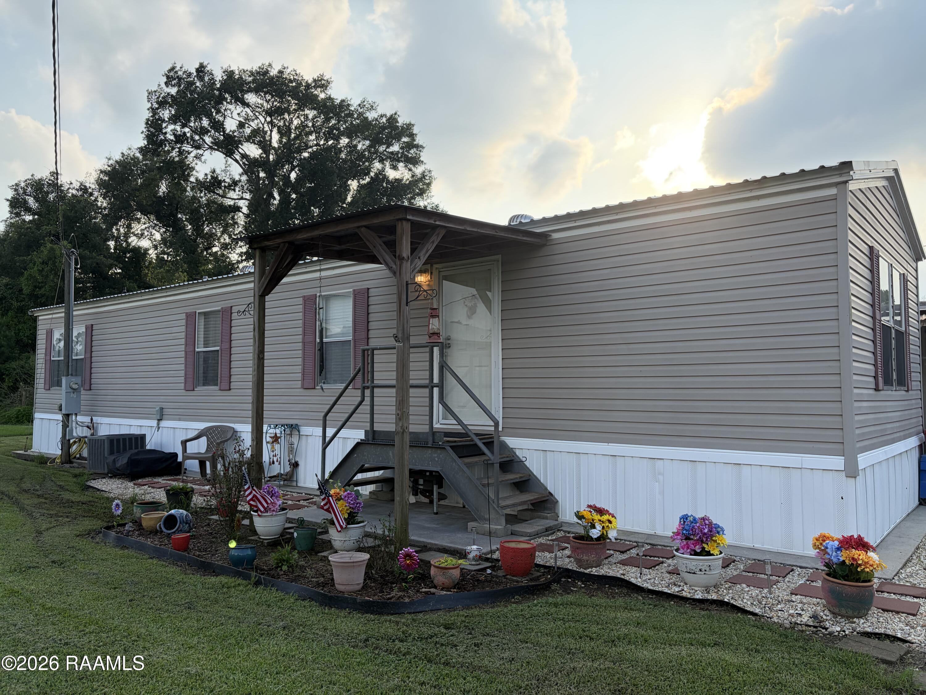 460 Bayou Road