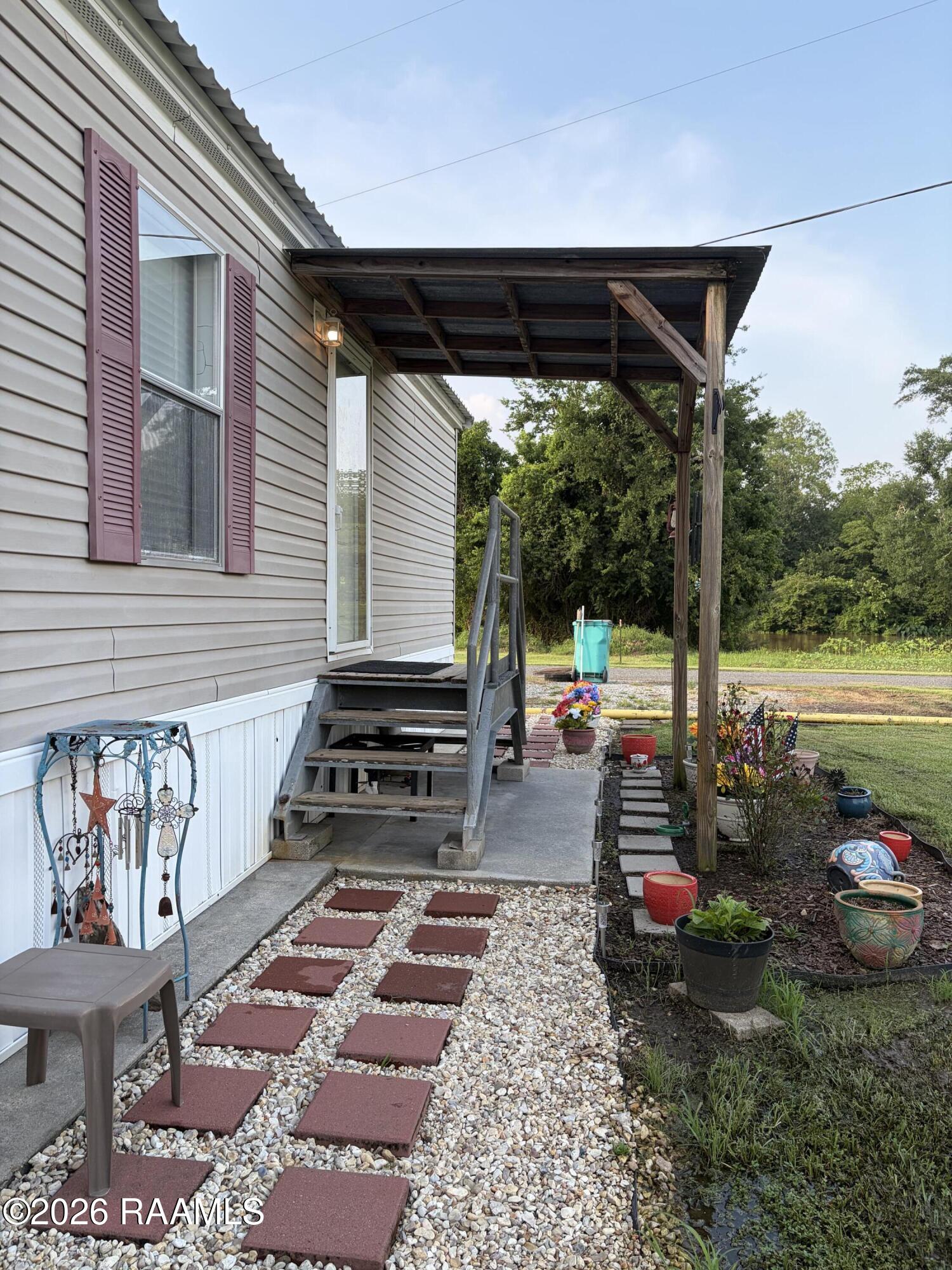 460 Bayou Road
