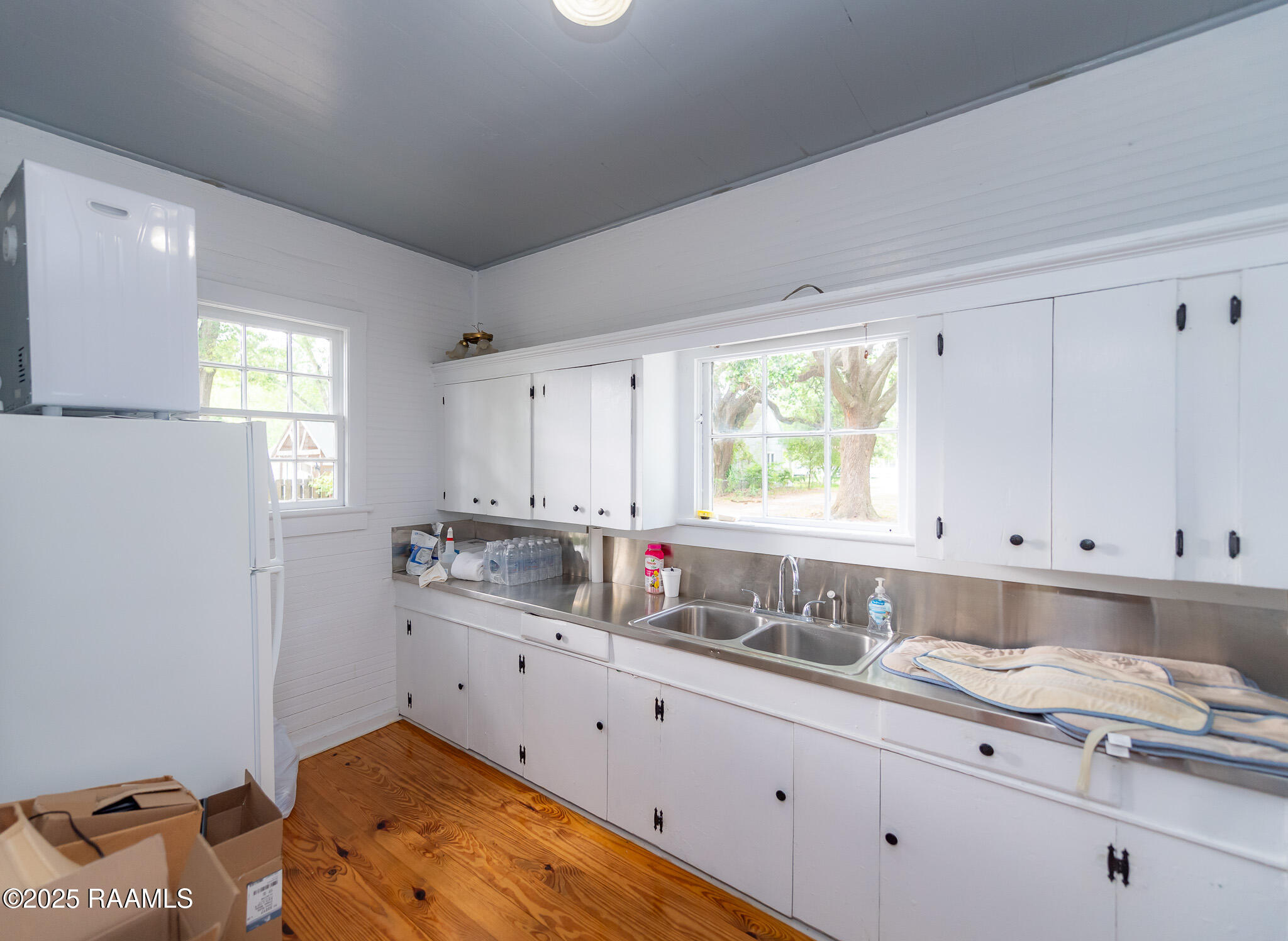 609 E Main Street