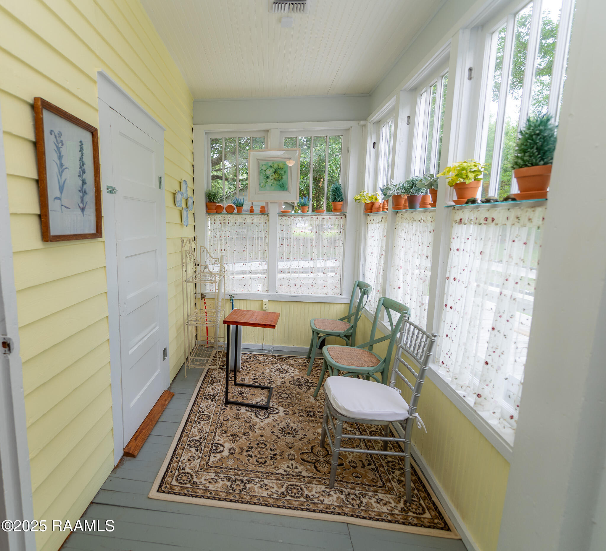 609 E Main Street