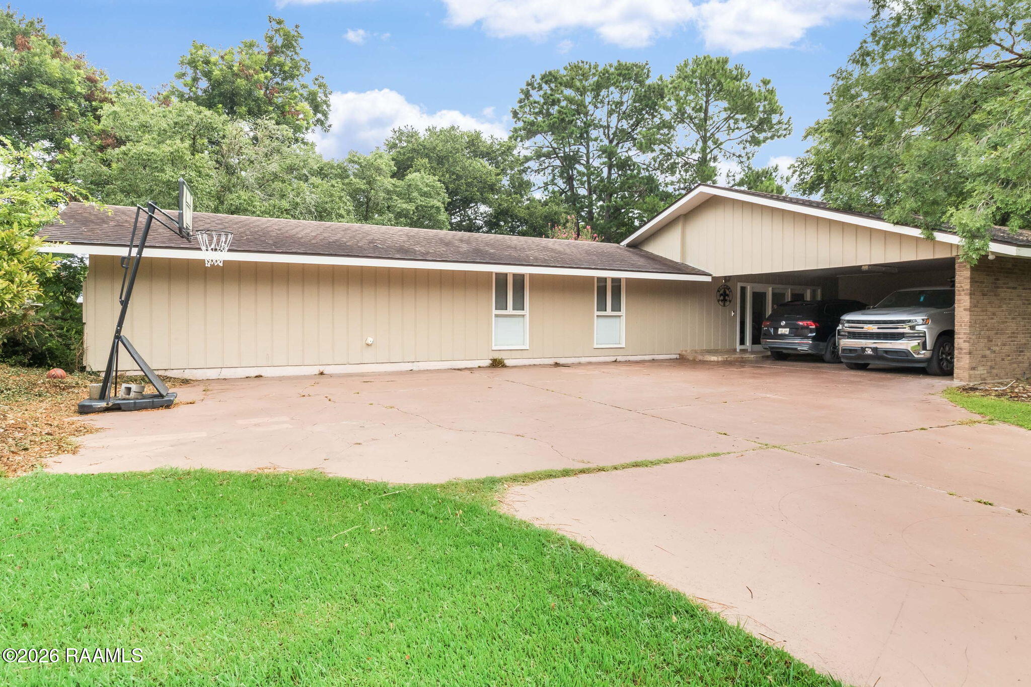 1309 Dietlien Boulevard