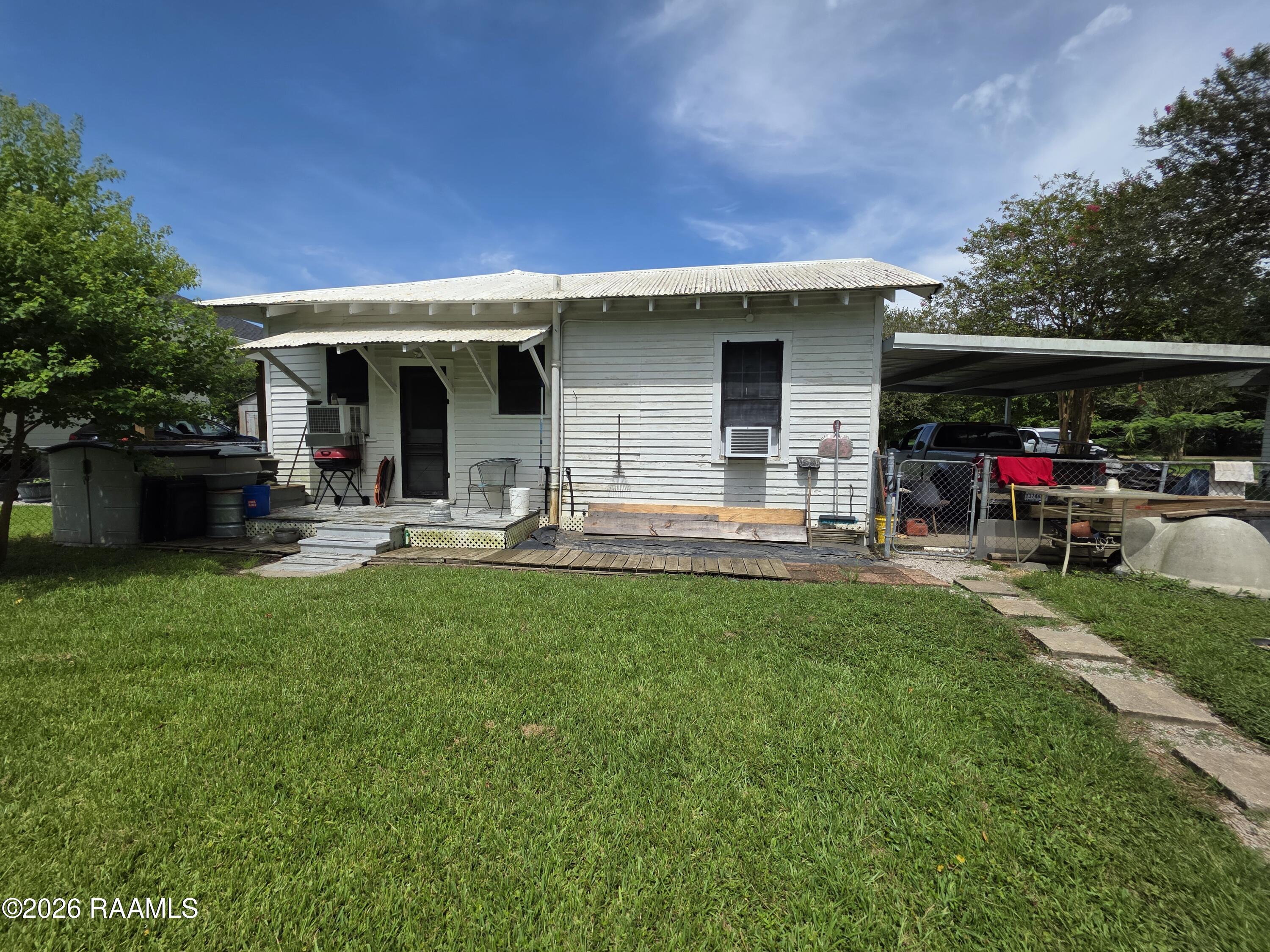 300 Landry Street