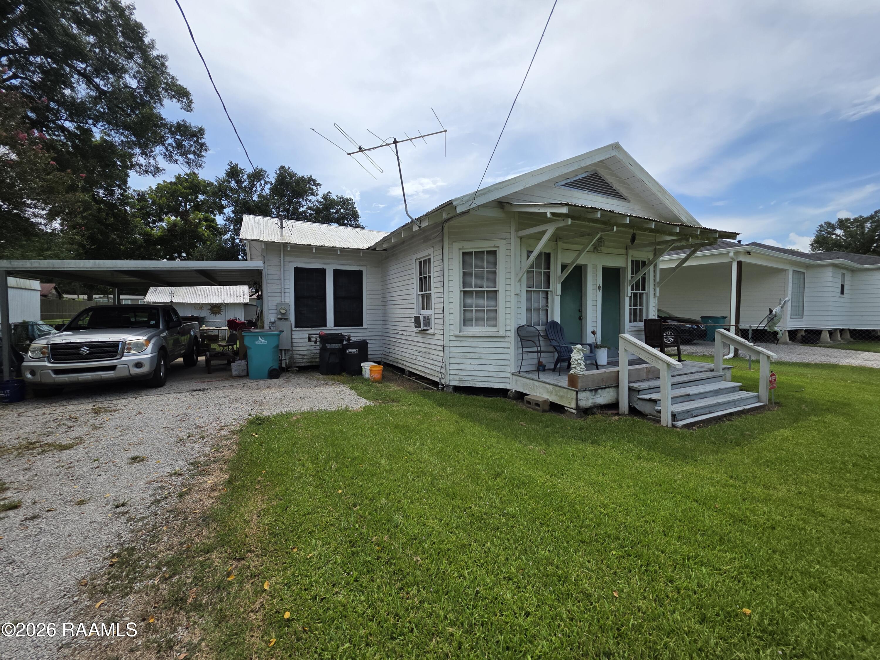300 Landry Street