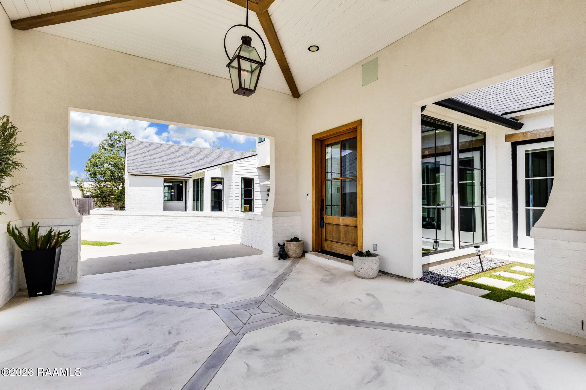 203 Shadow Bend Drive