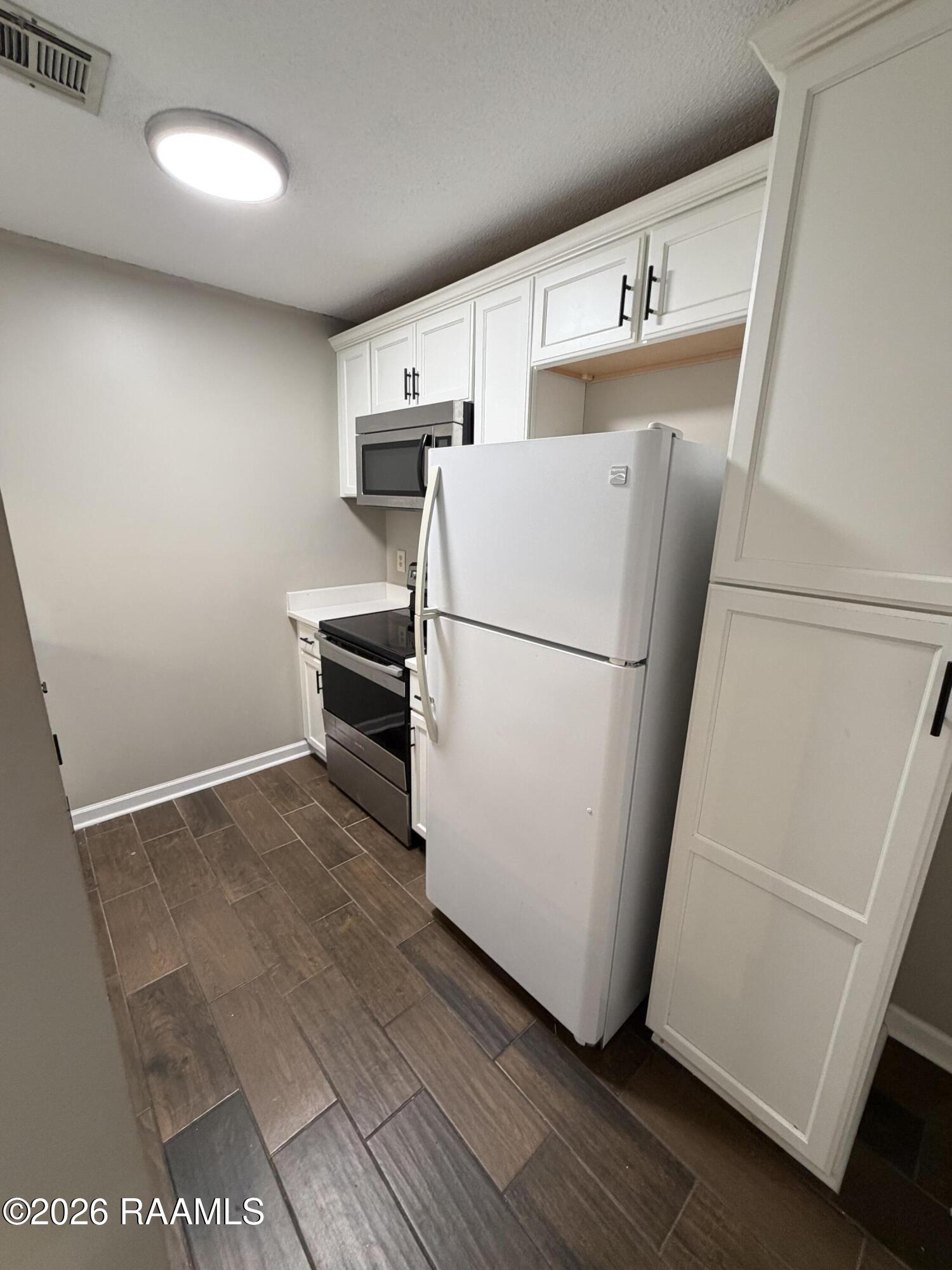 202 Long Plantation Boulevard # F