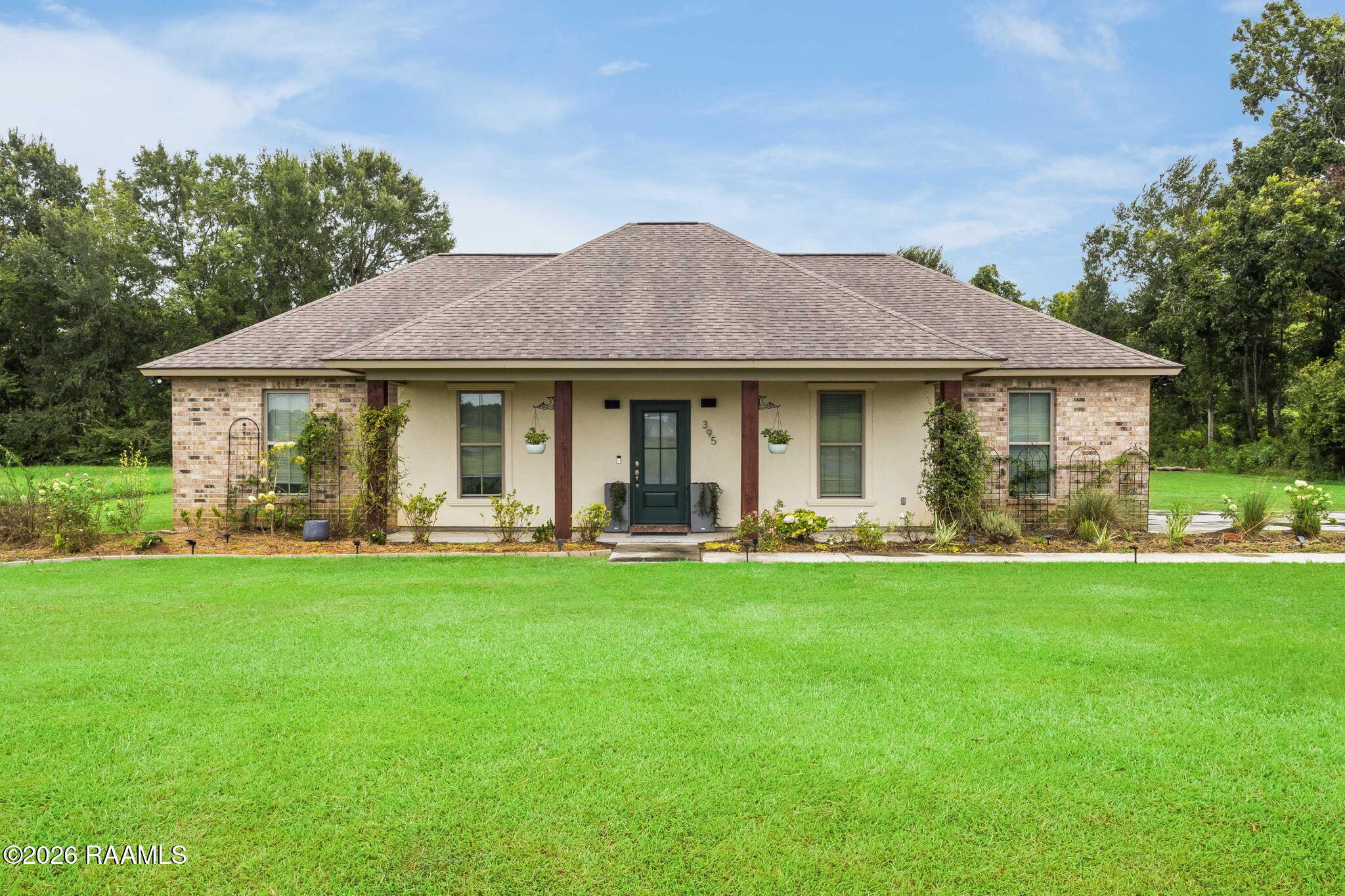 395 Gilbert Drive