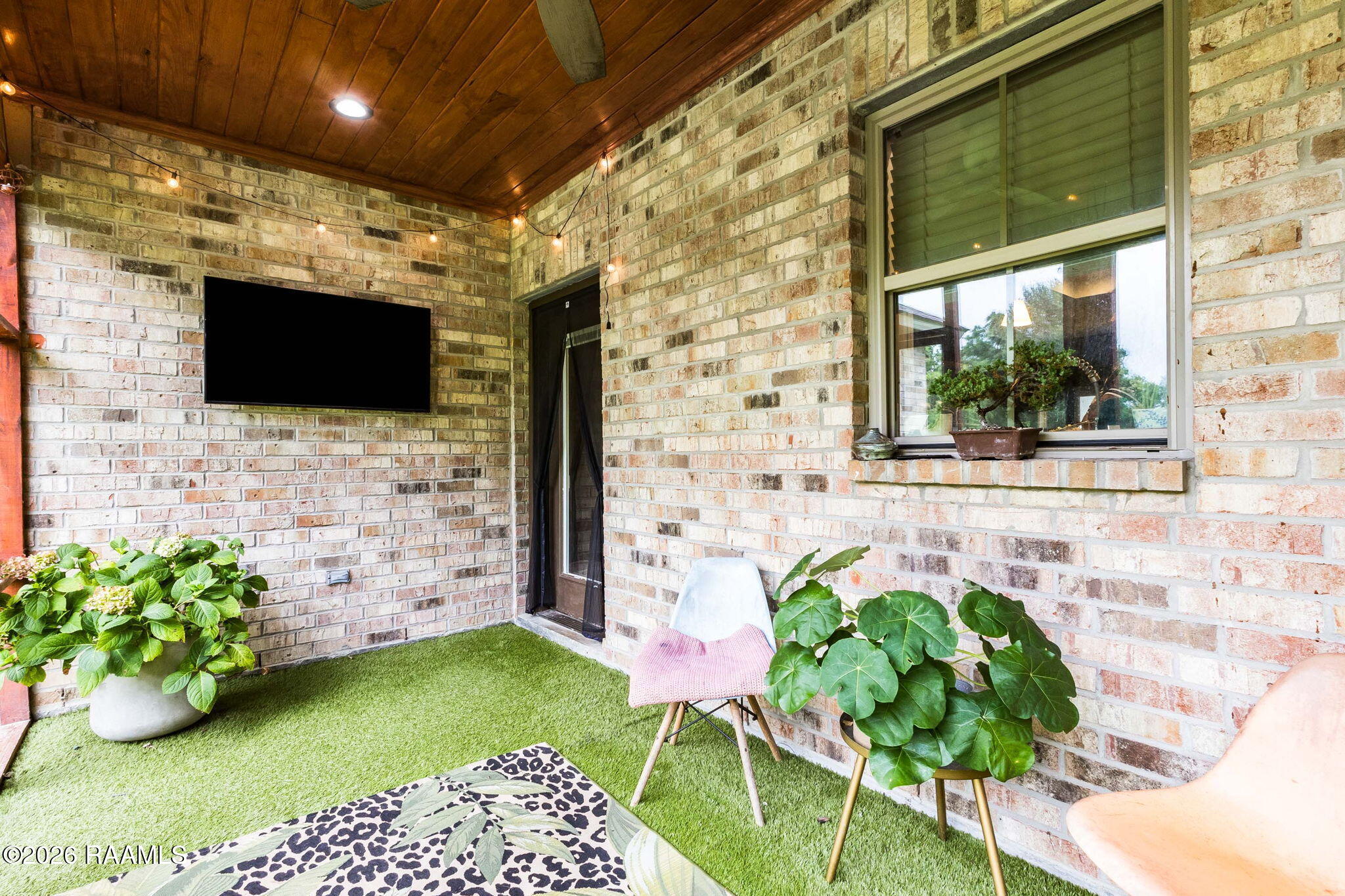 395 Gilbert Drive