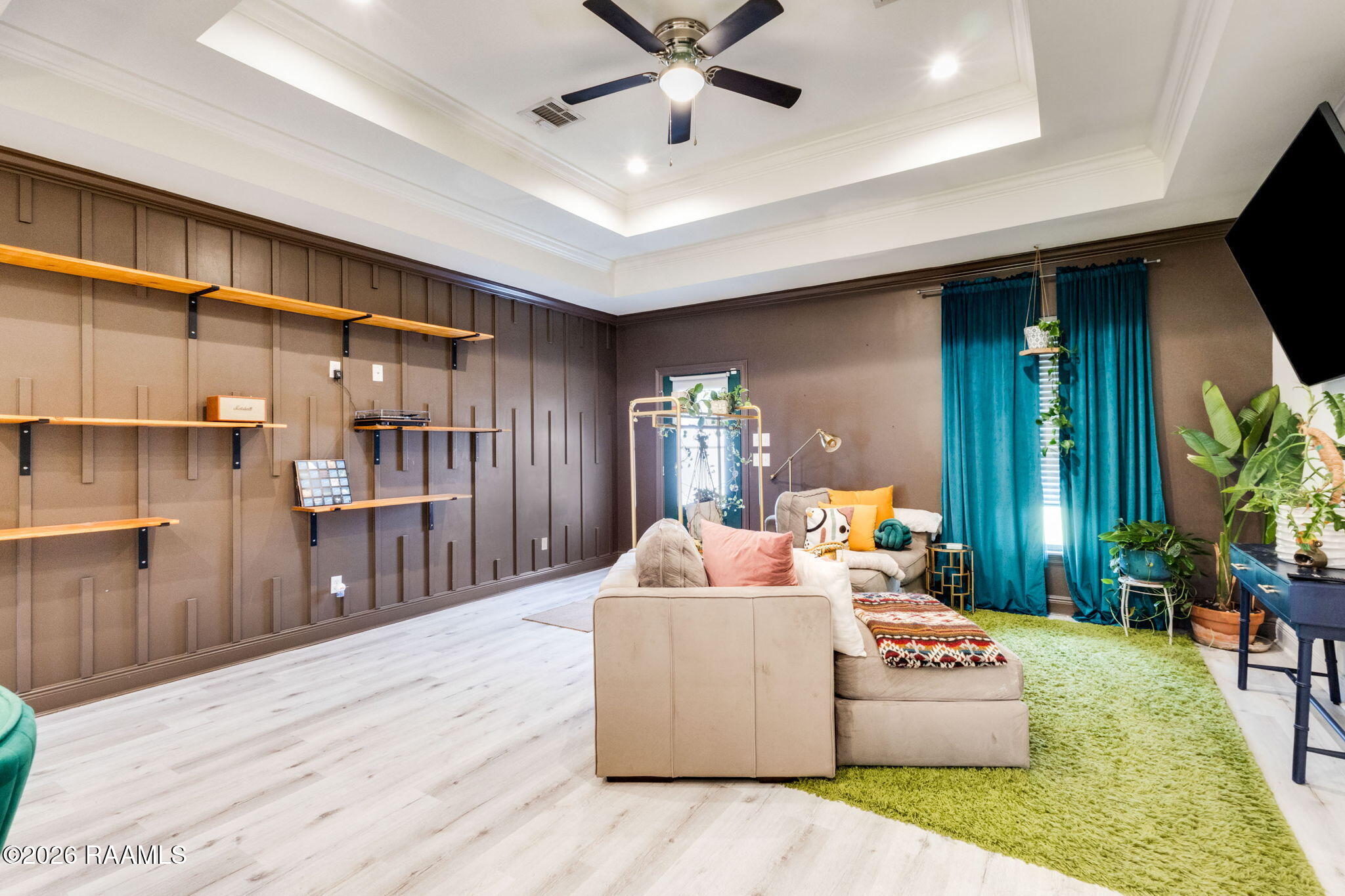 395 Gilbert Drive
