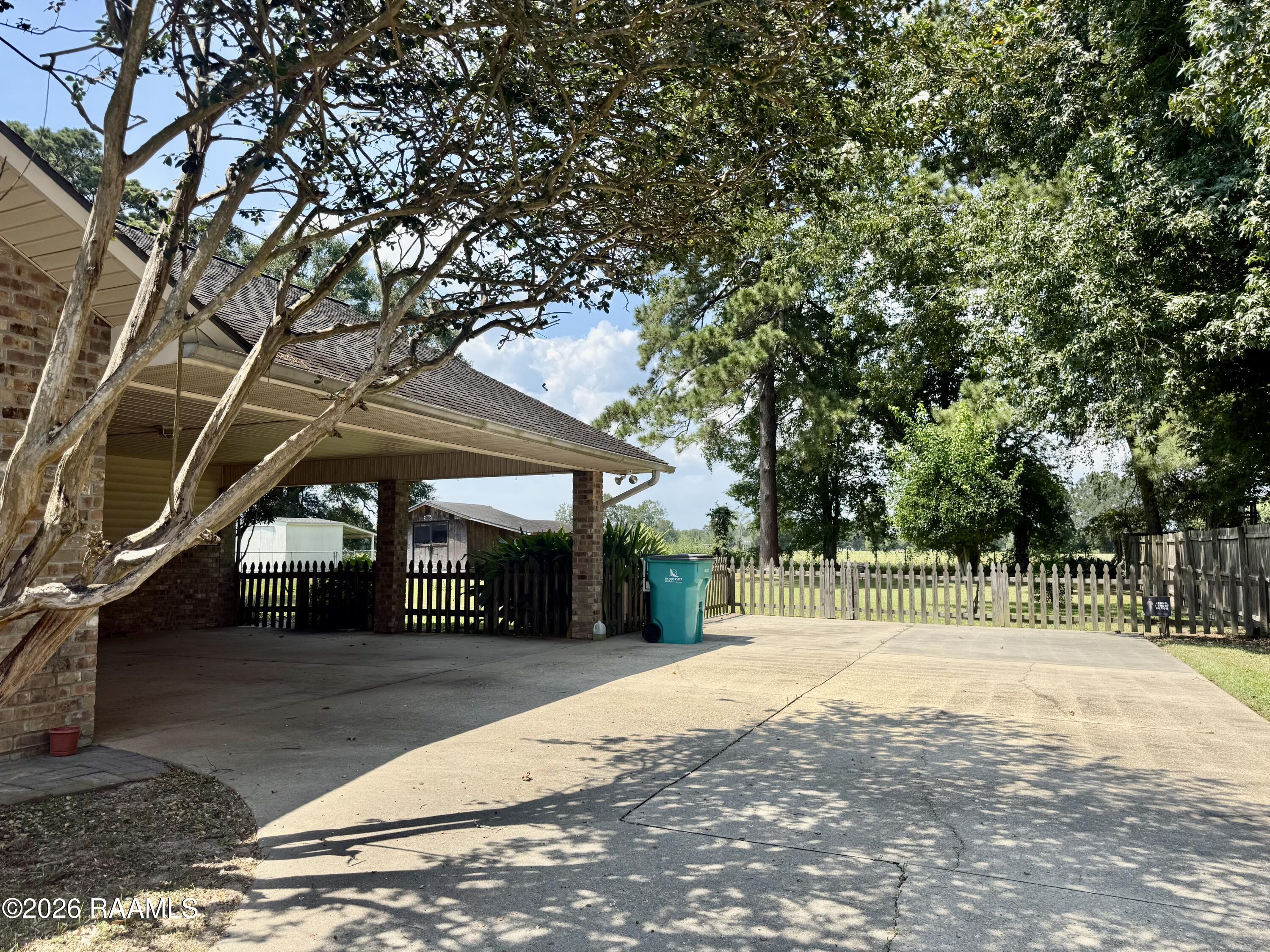 162 Whispering Oaks Drive