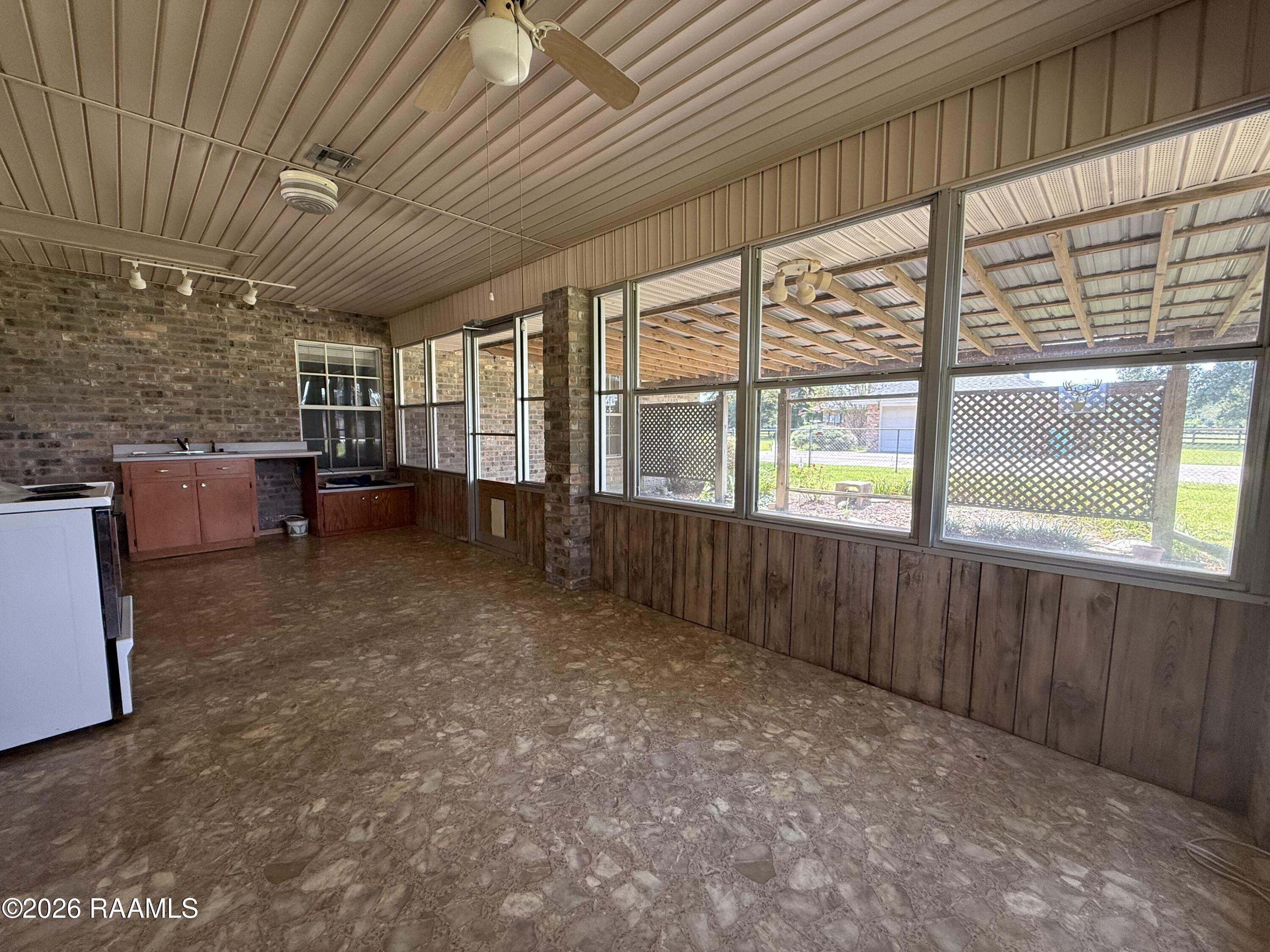 162 Whispering Oaks Drive
