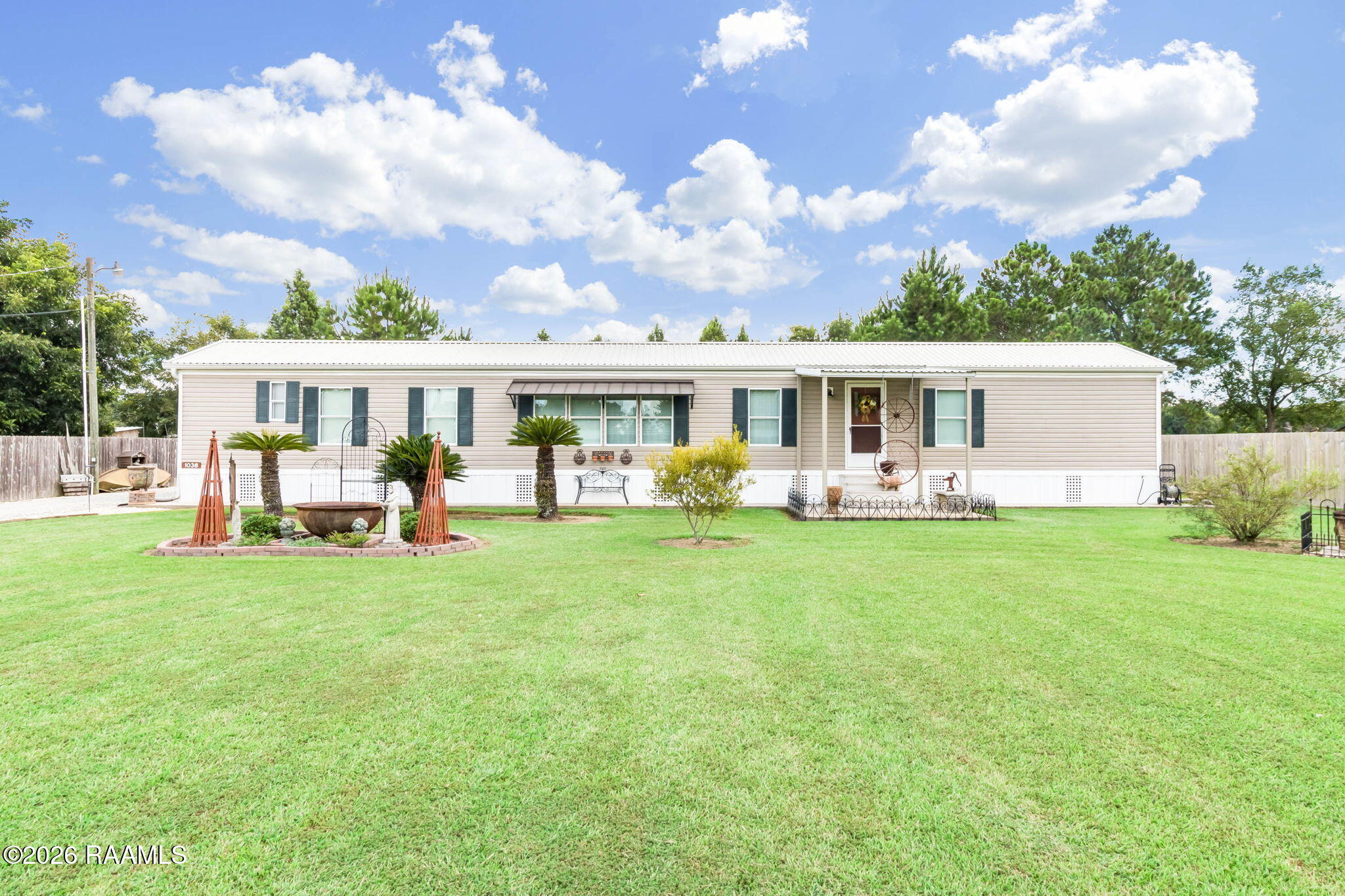 1038 Clayton Castille Road