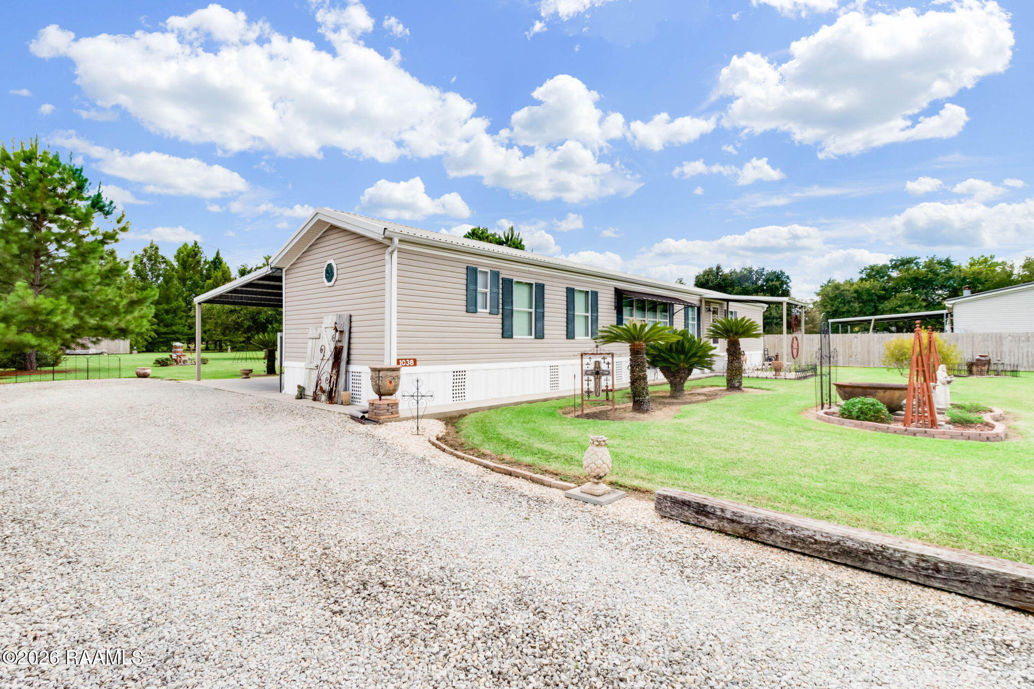 1038 Clayton Castille Road