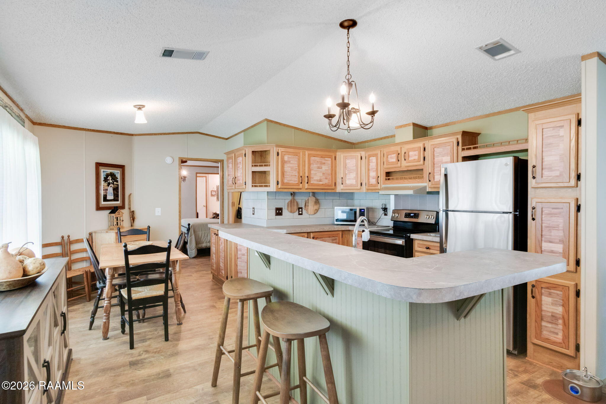 1038 Clayton Castille Road