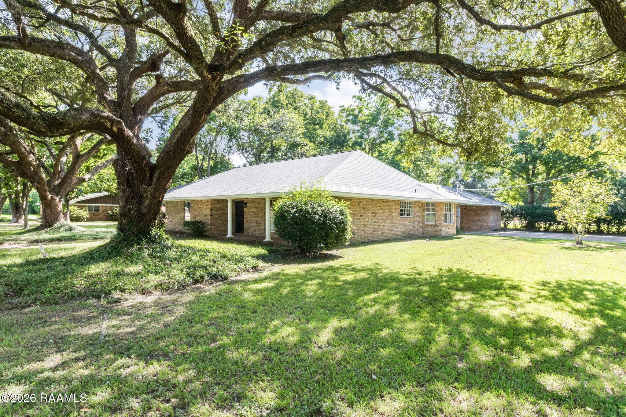 405 Macarthur Road