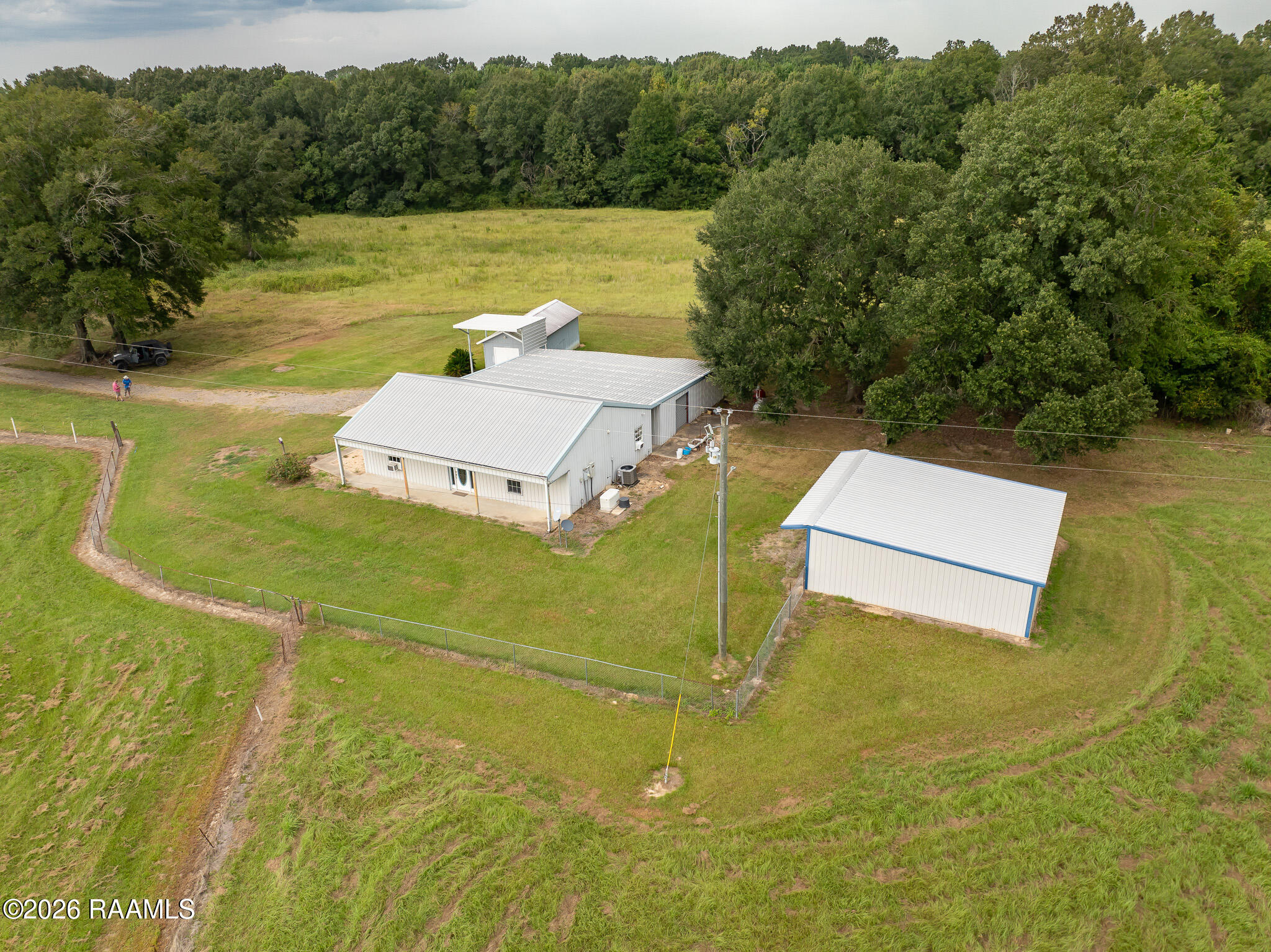 1652 Hwy 167