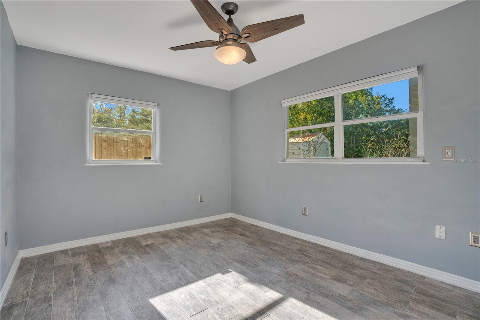 1319 ORCHID AVE
