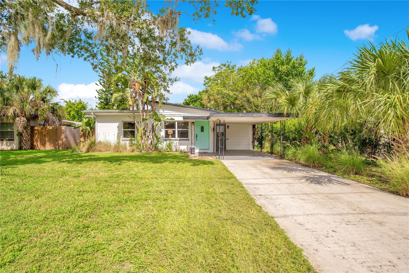 1319 ORCHID AVE